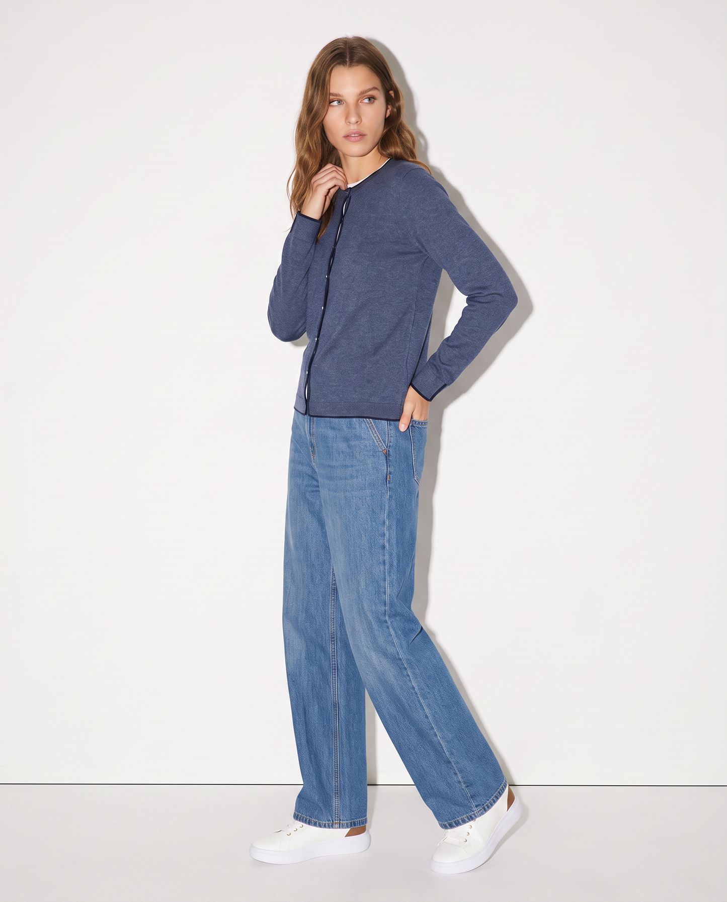 Cardigan girocollo con contrasto elegante - Denim