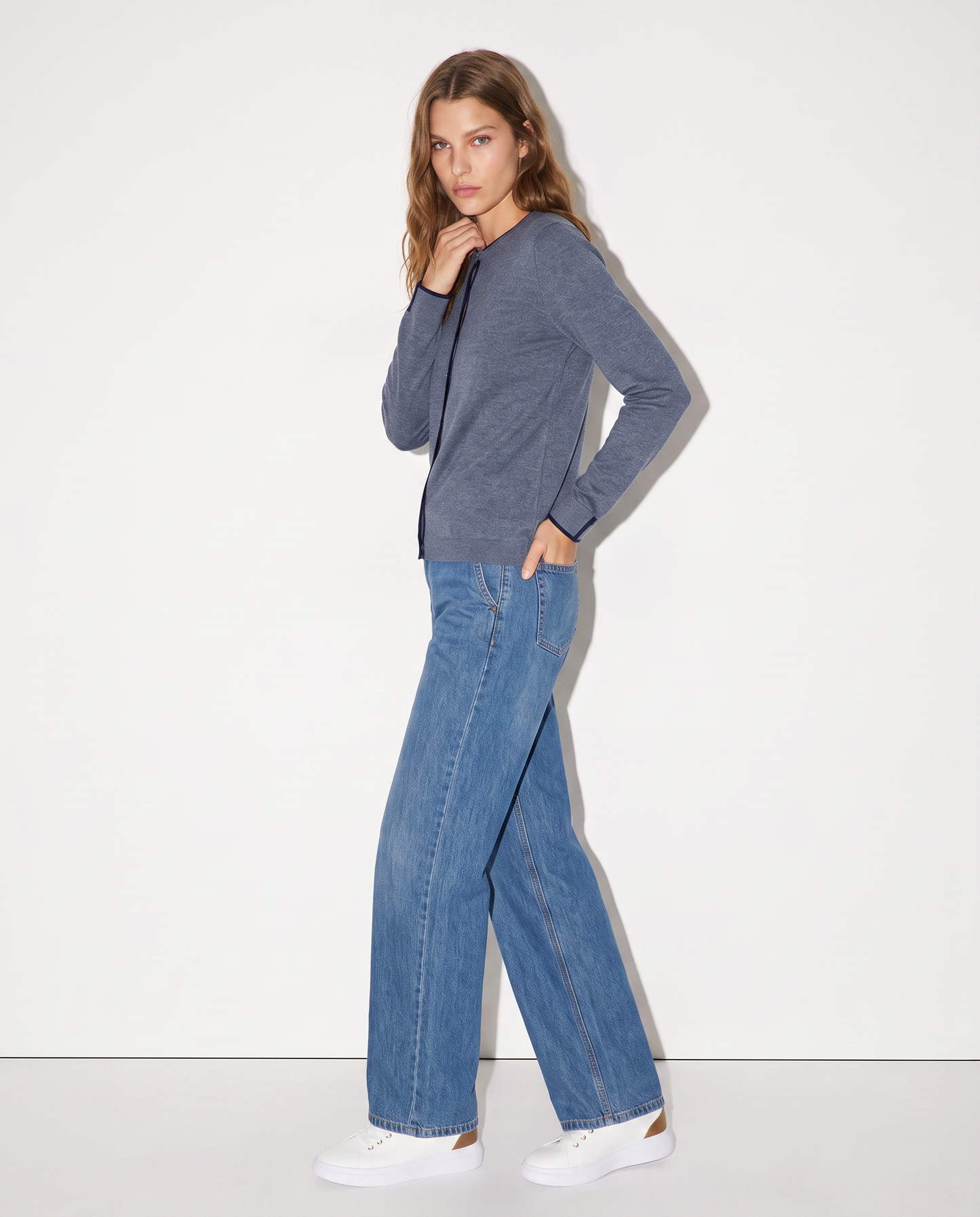 Cardigan girocollo con contrasto elegante - Denim