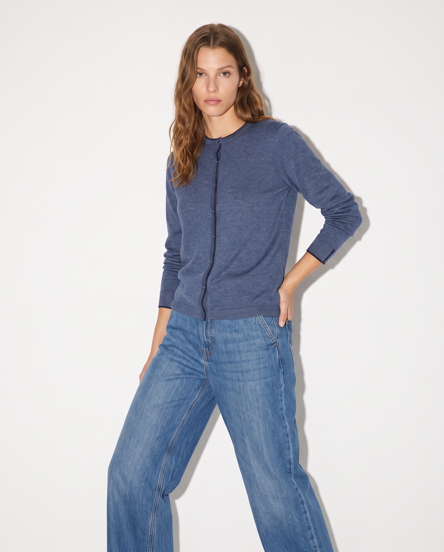 Cardigan girocollo con contrasto elegante - Denim