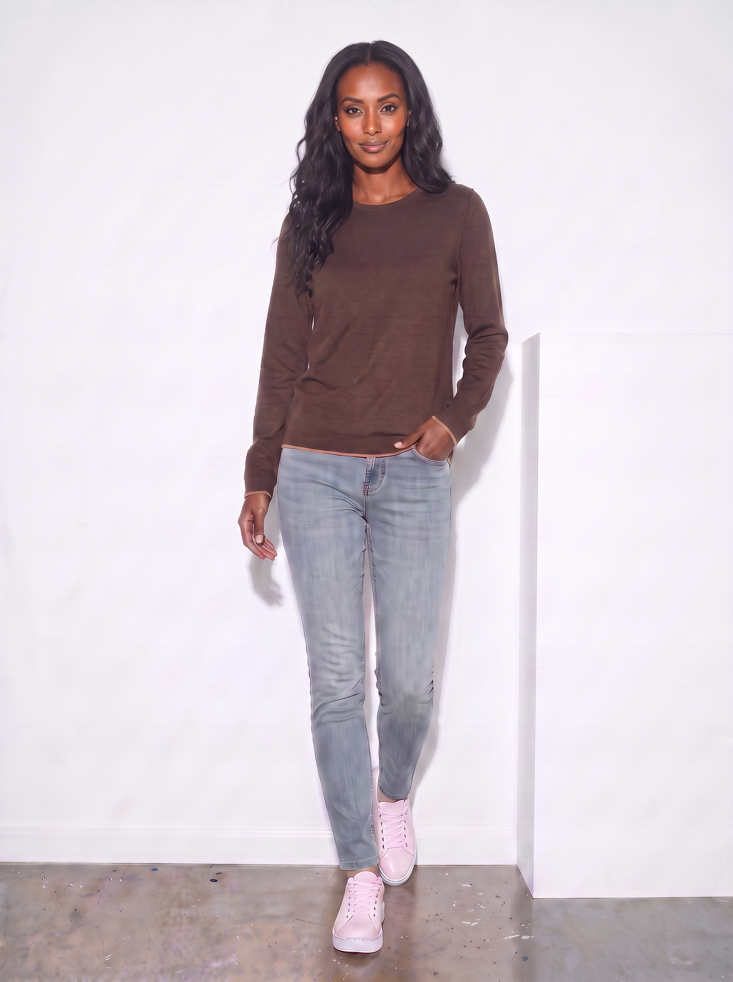 Regular Contrast Crew Neck Sweater - Brown