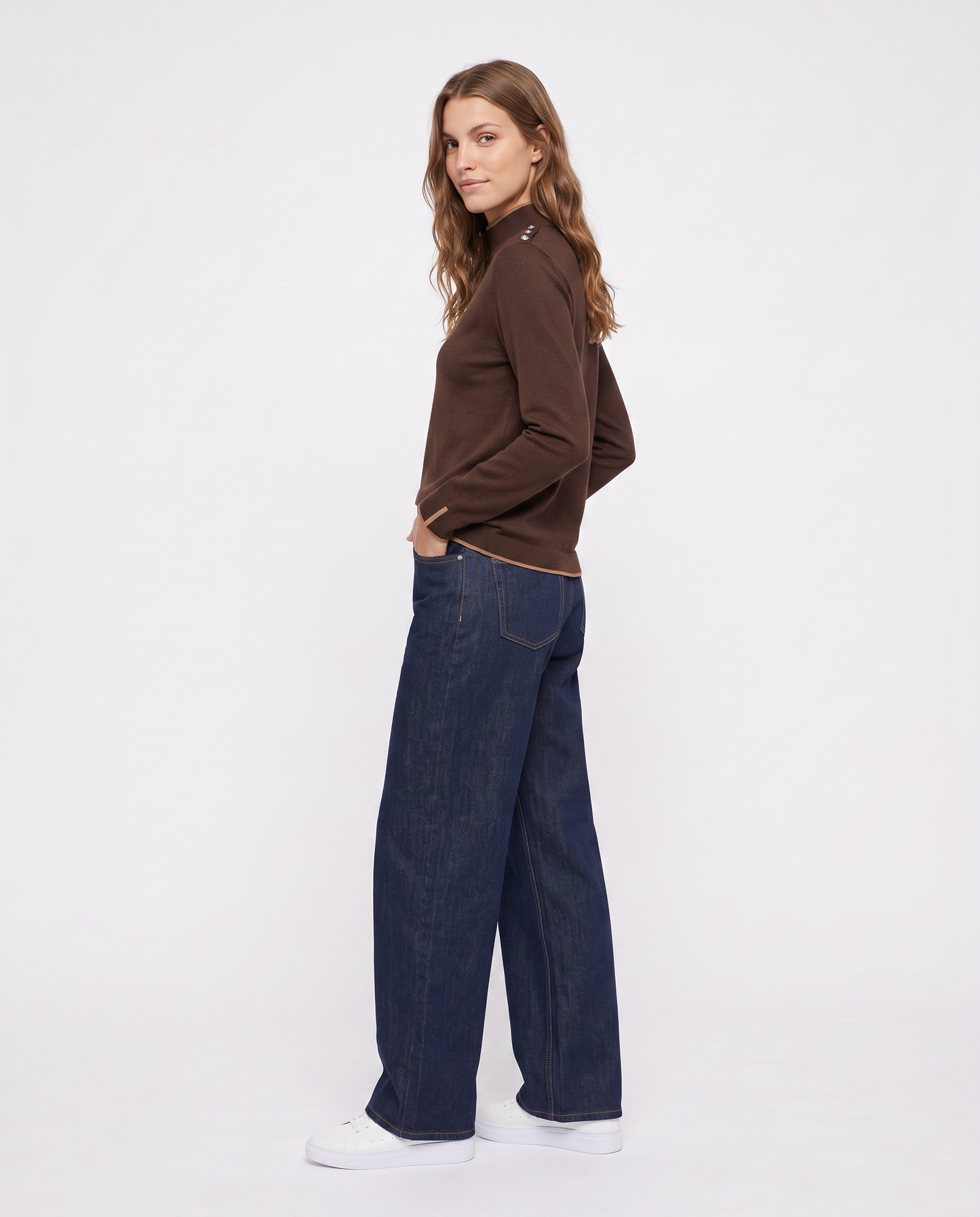 Pullover collo alto con contrasto e bottoni - Moro