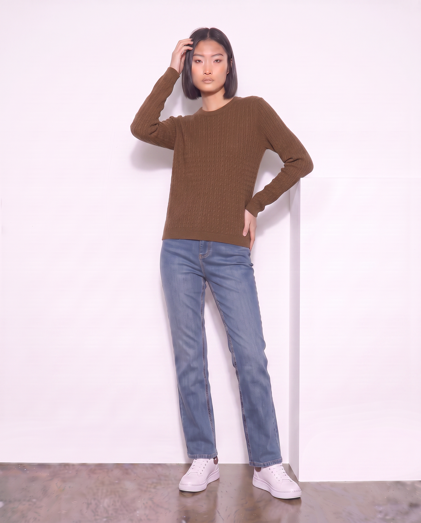 Long Sleeve Crew Neck Cable Knit Sweater - Brown