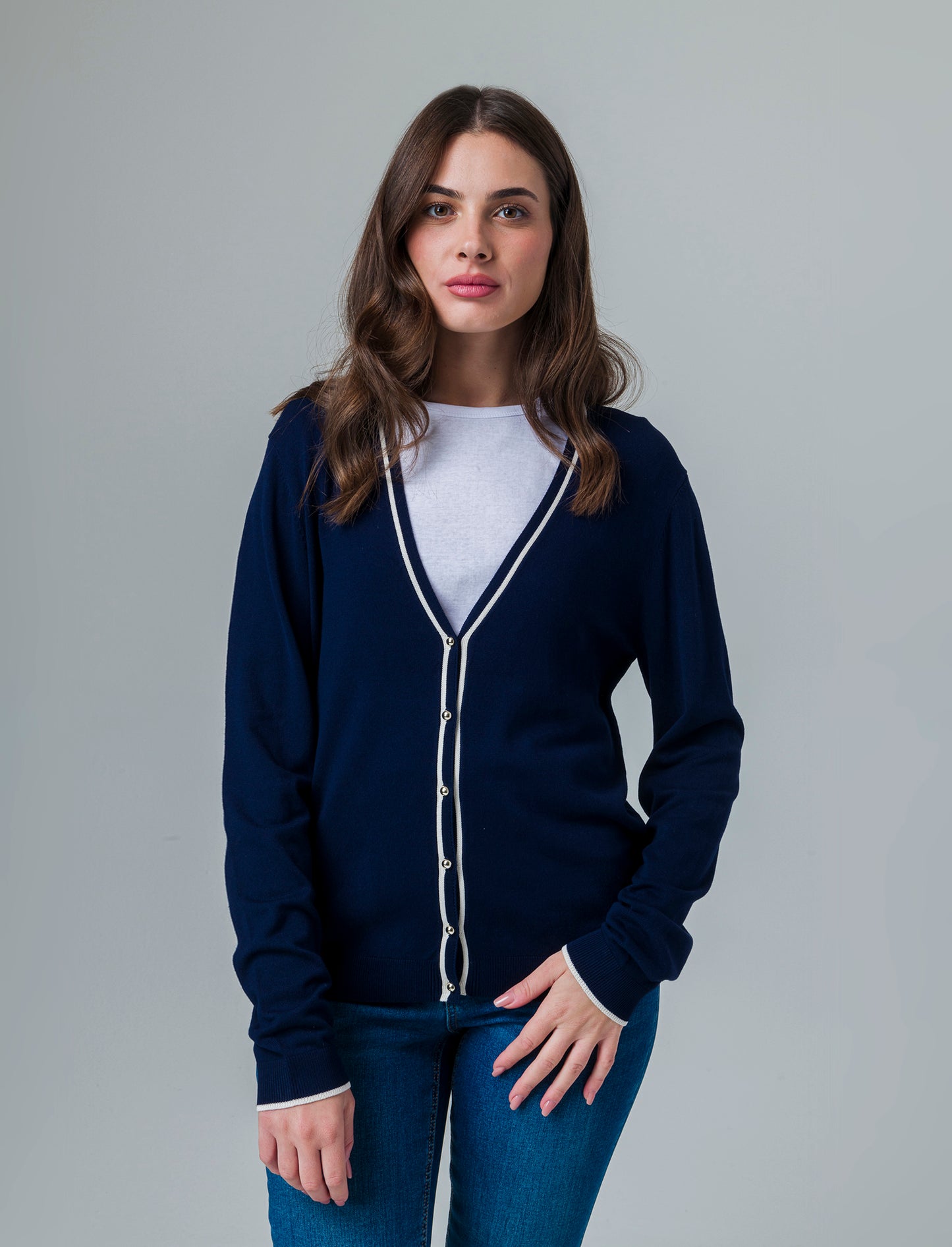 Woman's cozy knit cardigan for all seasons - Blue