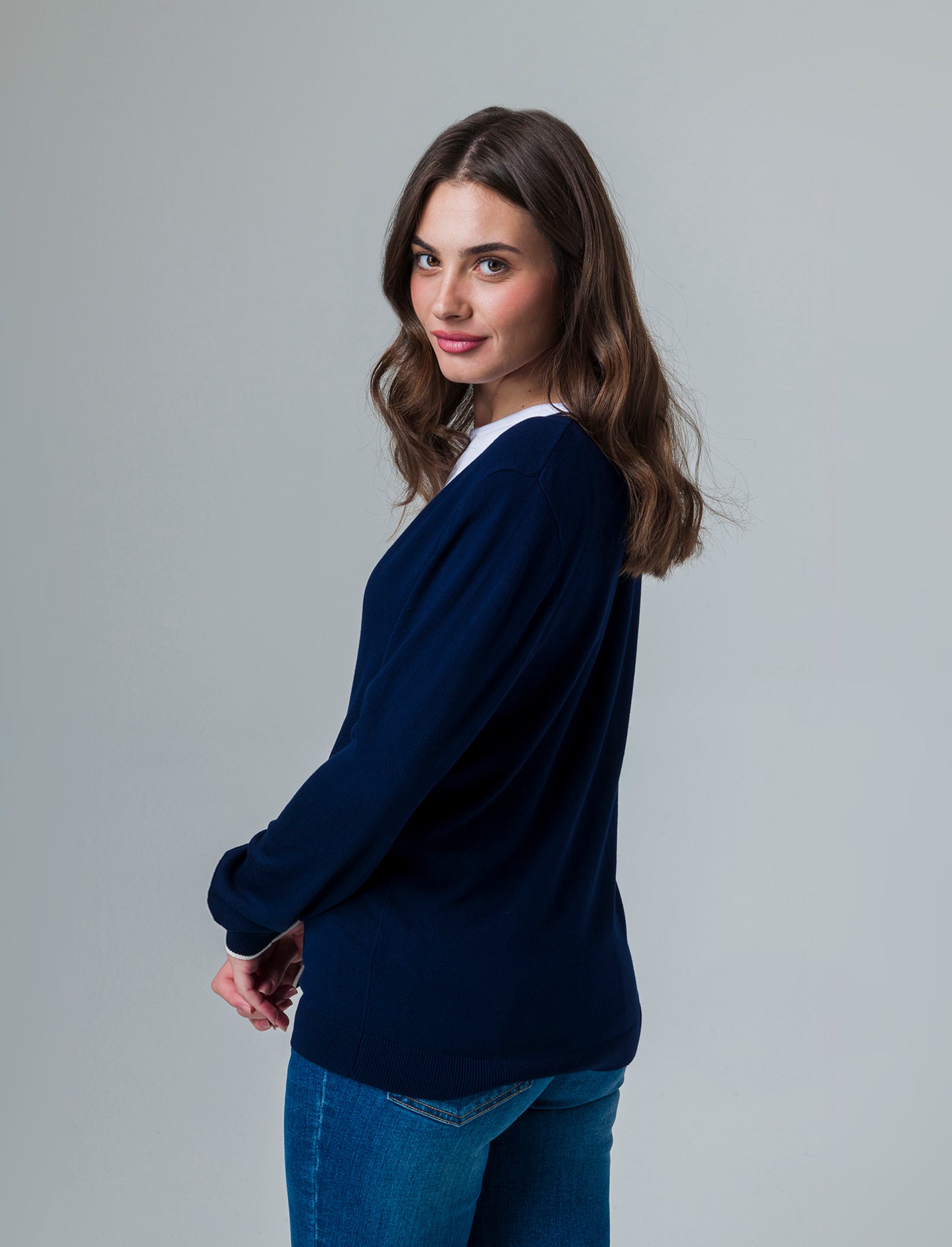 Woman's cozy knit cardigan for all seasons - Blue