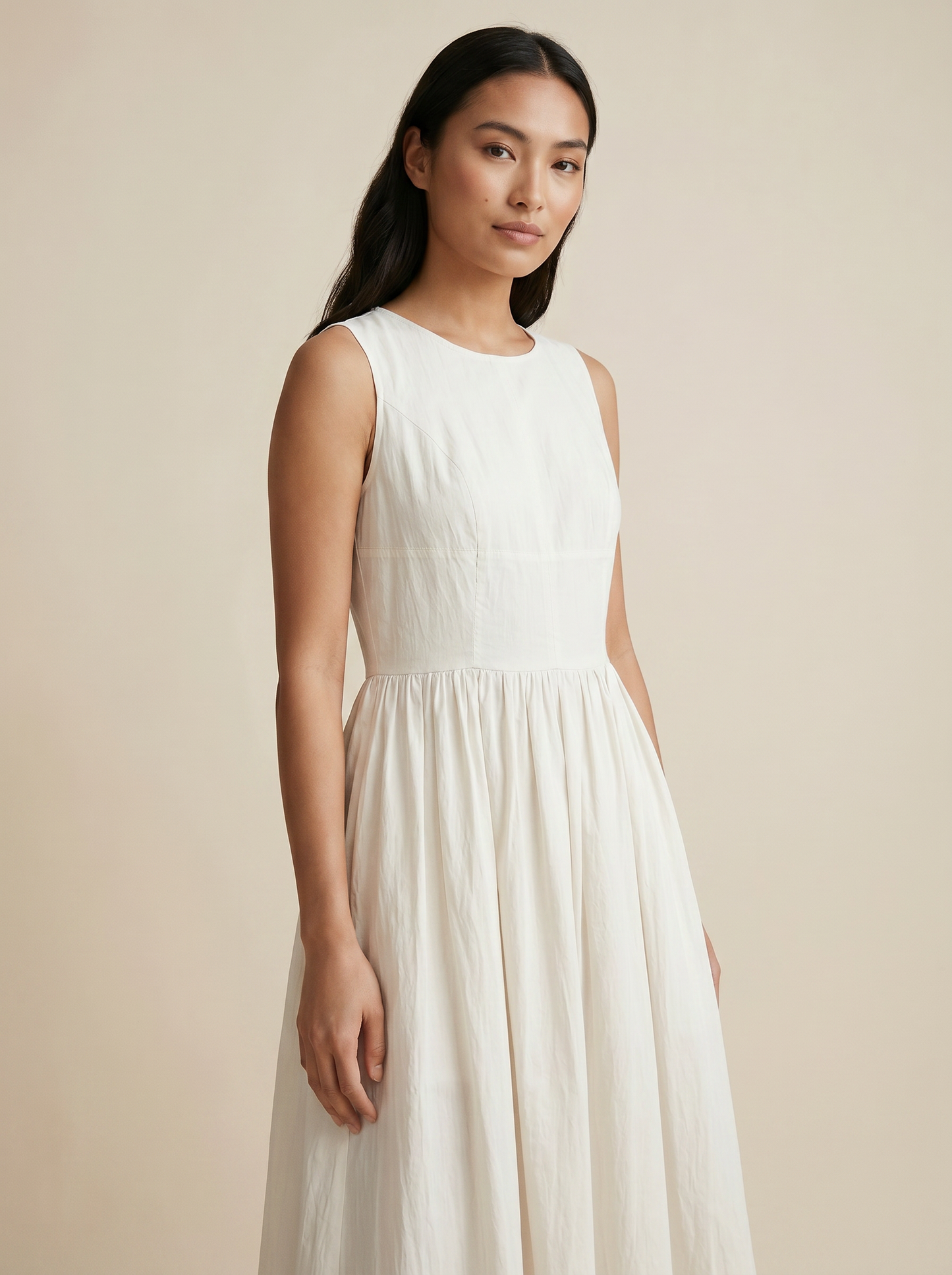 Vestito lungo smanicato con gonna ampia - Avorio