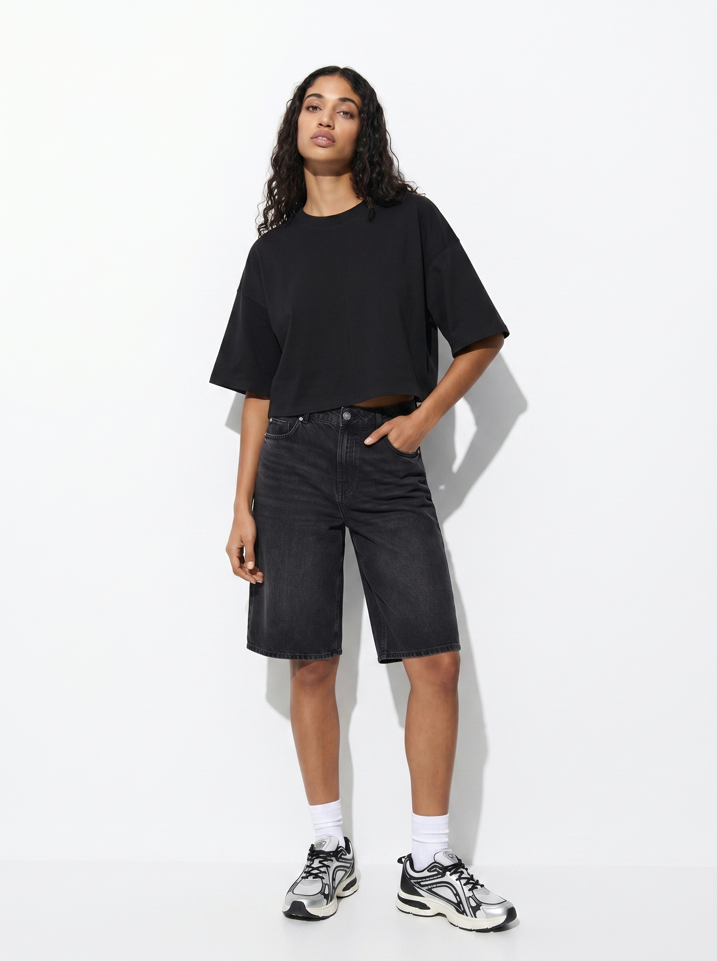 T-Shirt Crop in Cotone - Nero
