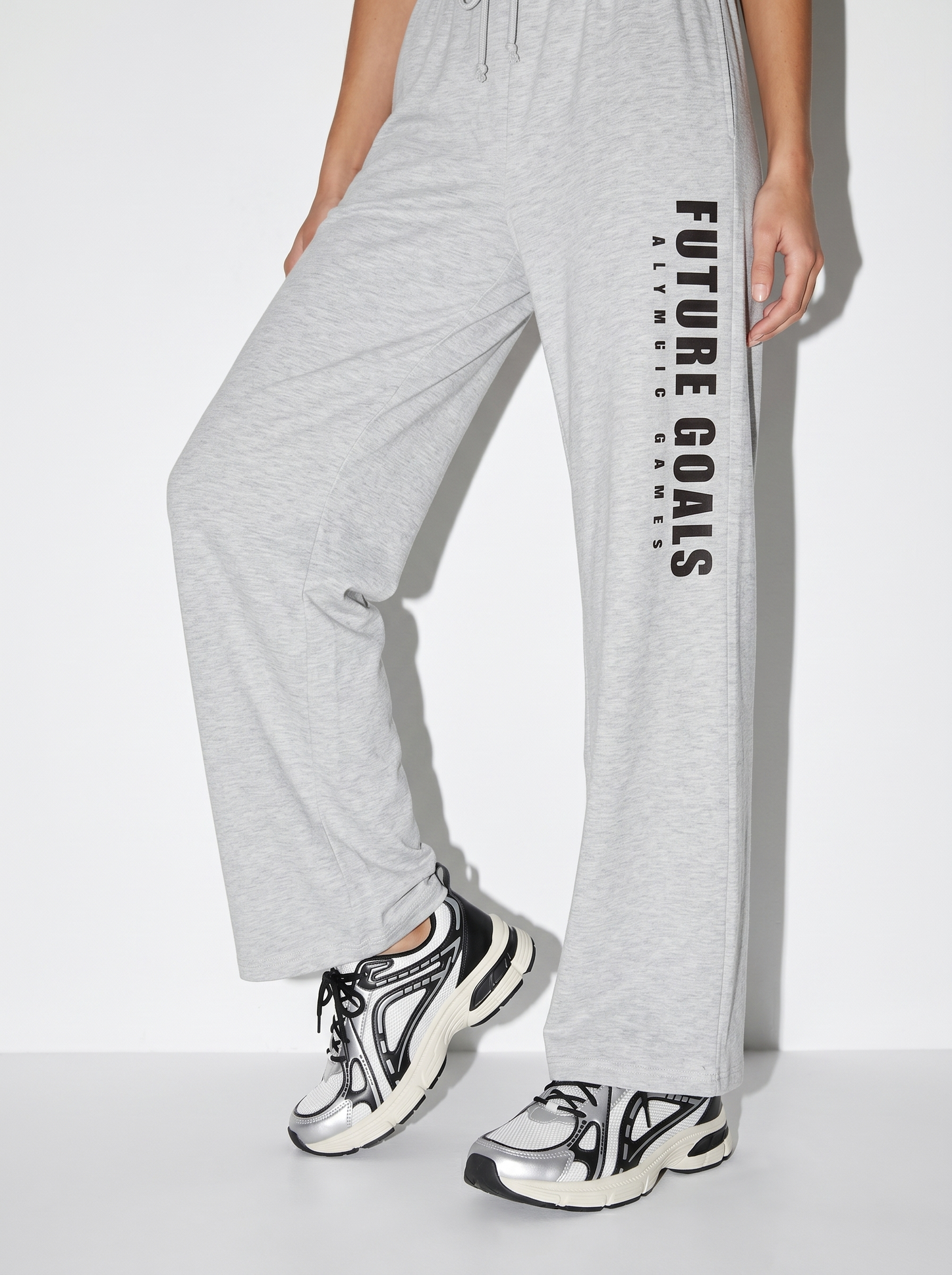 Straight joggers with drawstring and print - Grey