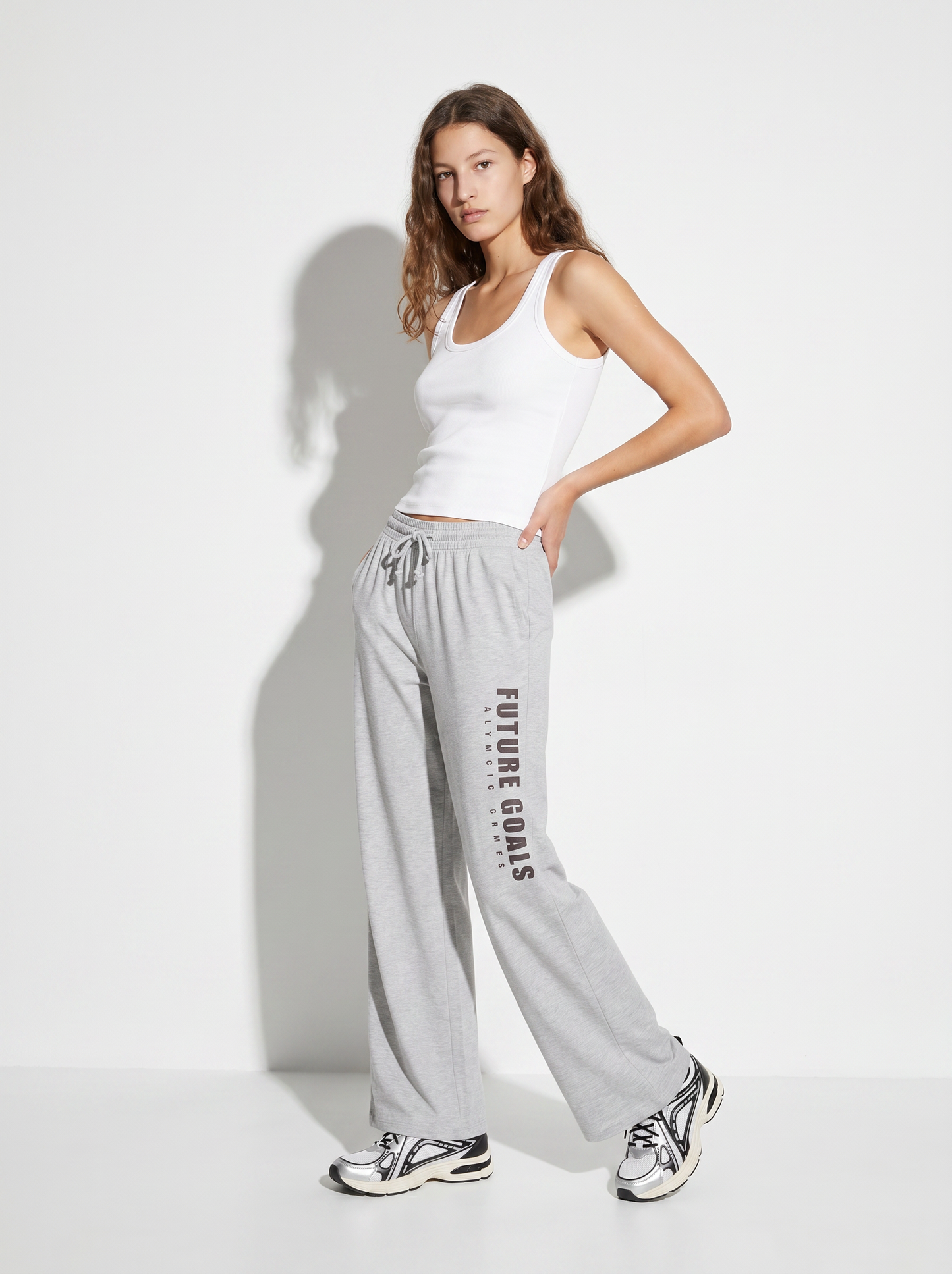 Straight joggers with drawstring and print - Grey
