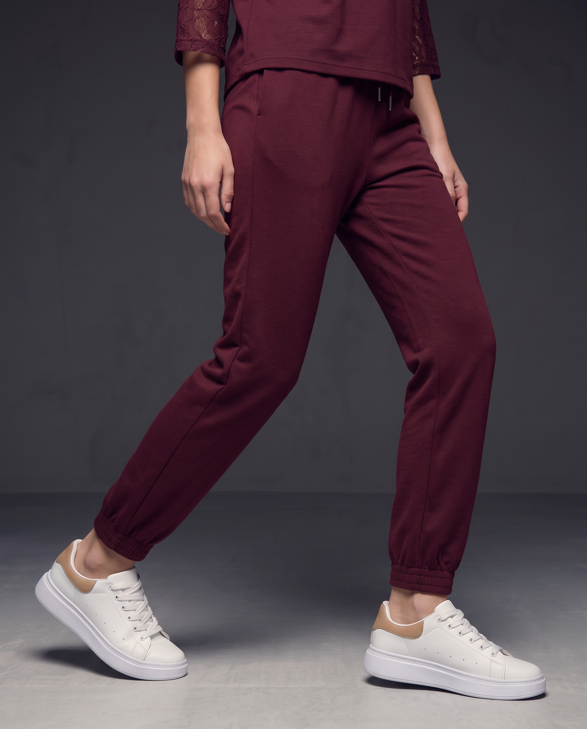 Sweatpants with drawstring waist - Purple