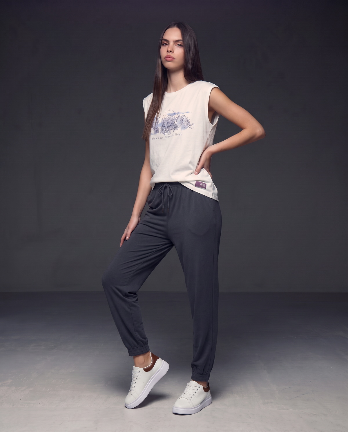 Sweatpants with drawstring waist - Grey