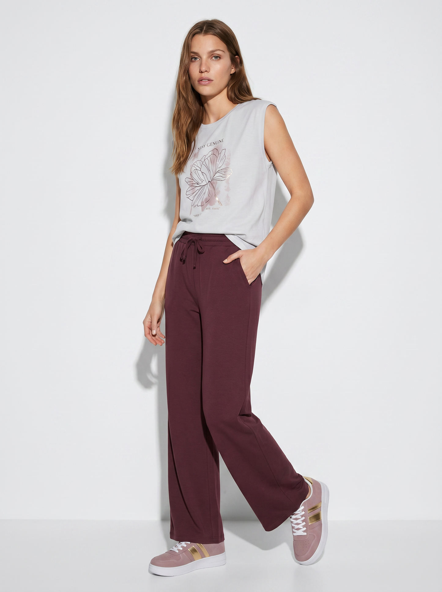 Pantaloni tuta dritti con coulisse in vita - Rosso amarena