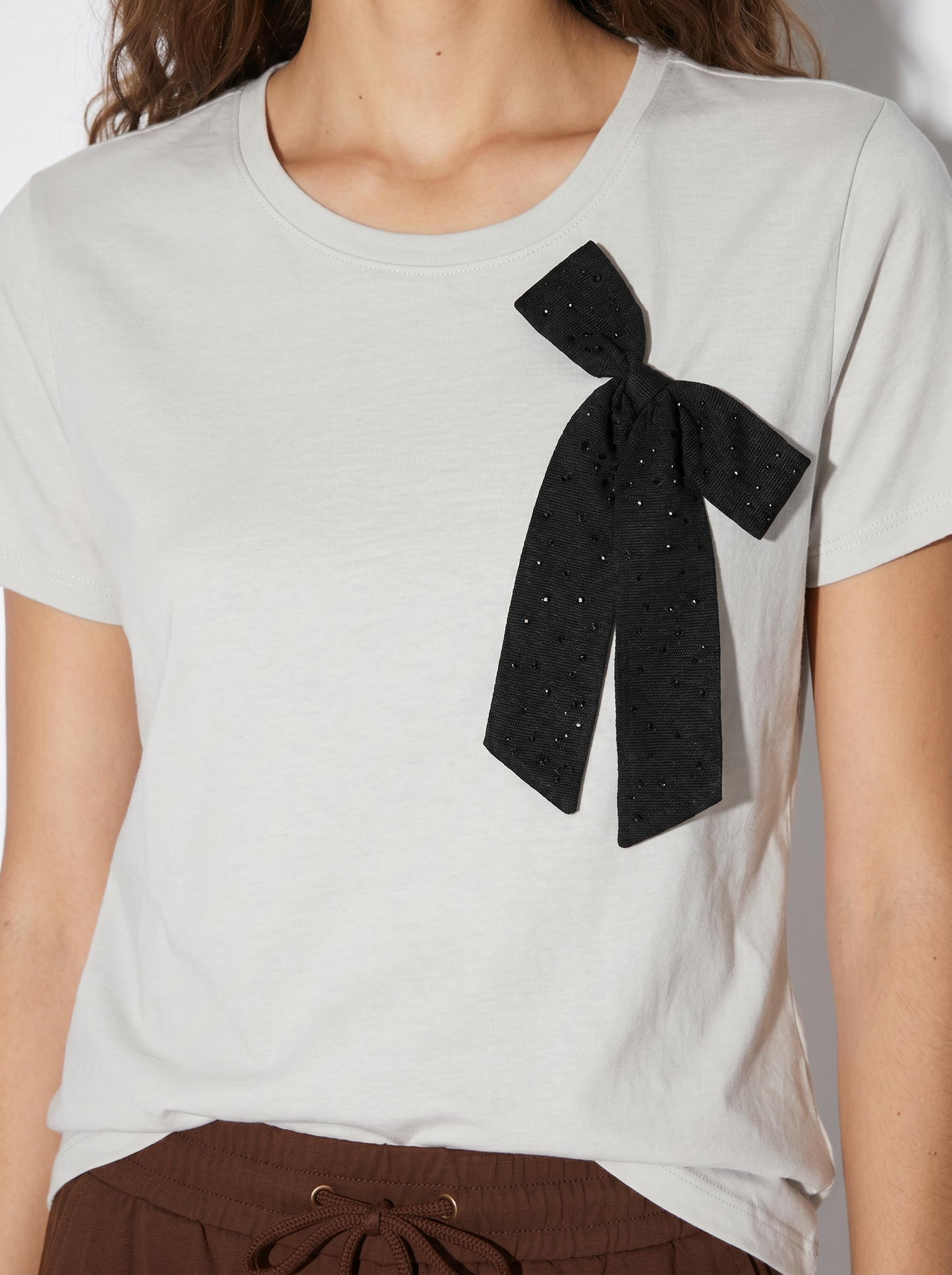 T-shirt cotone a manica corta con applicazioni - var 1