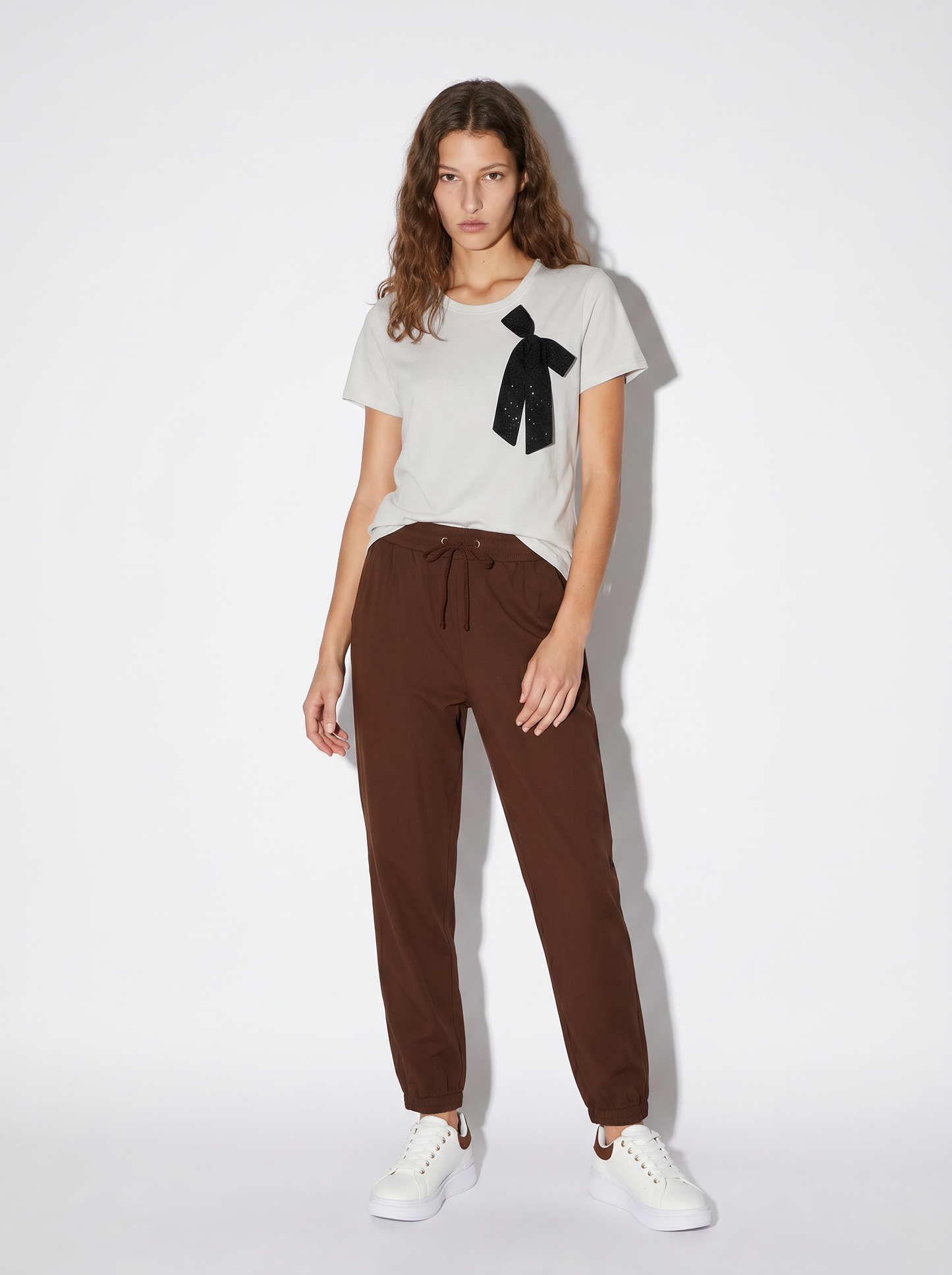 T-shirt cotone a manica corta con applicazioni - var 1