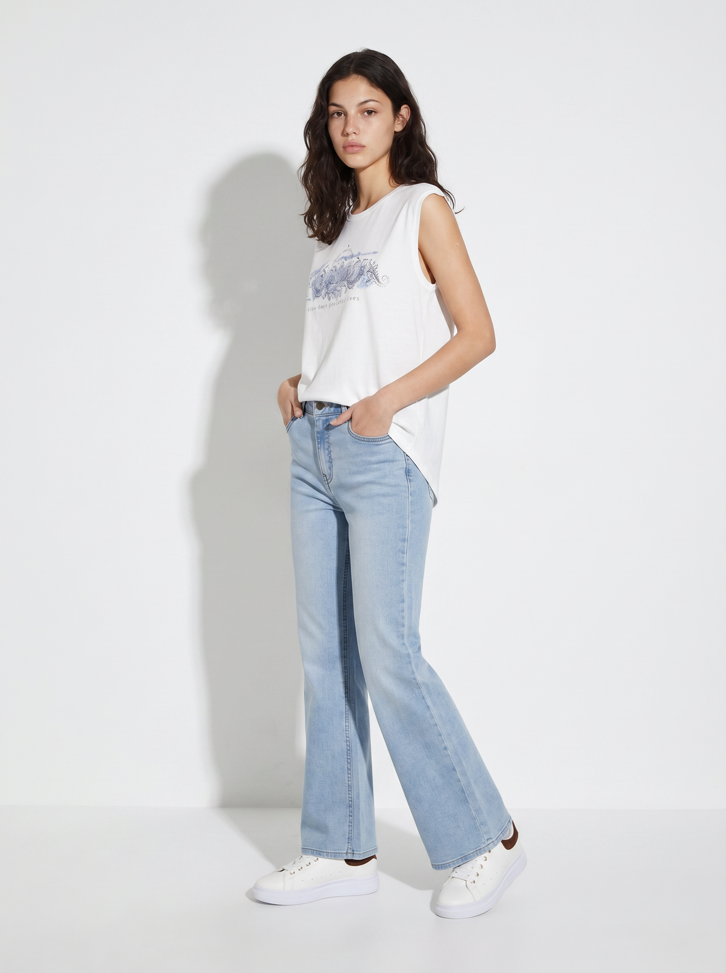 T-shirt manica a T con scollo paricollo - var 3