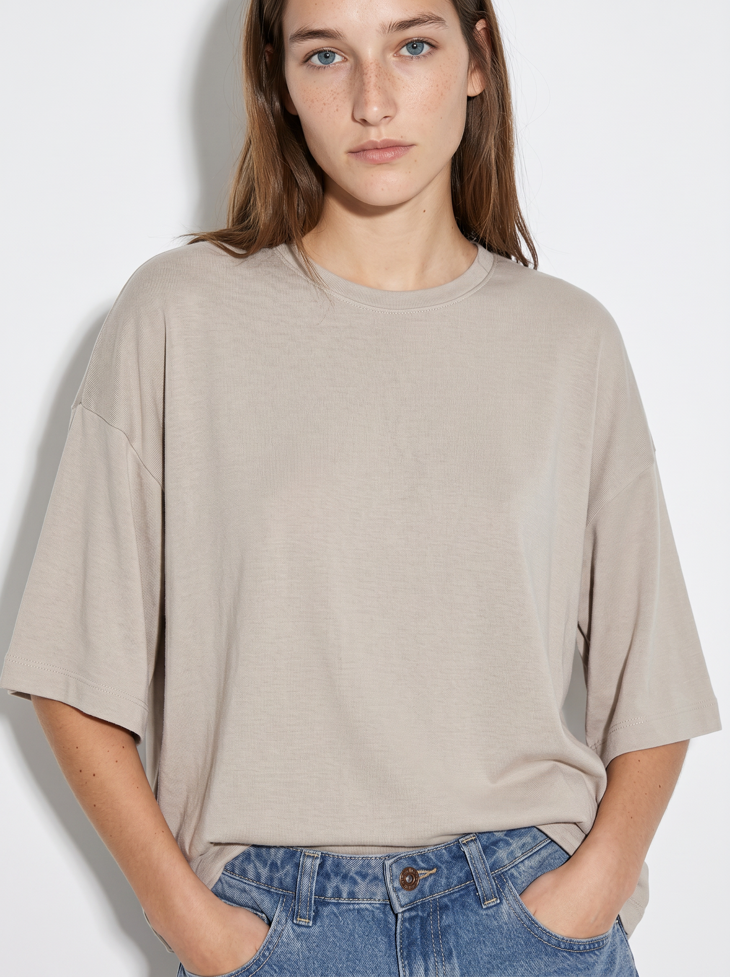 T-shirt girocollo con maniche a pipistrello - Beige grano