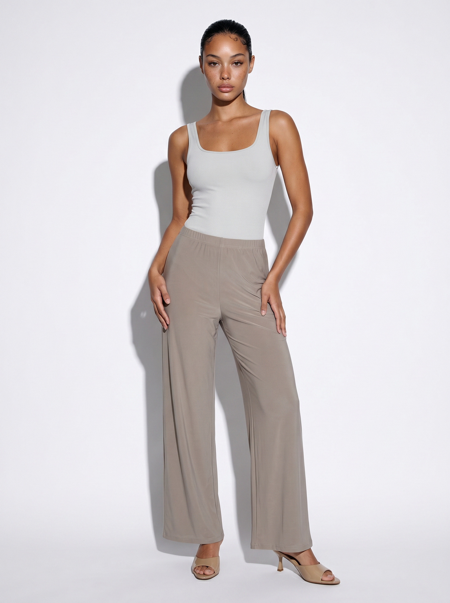 Elegant high-waisted palazzo pants - Beige