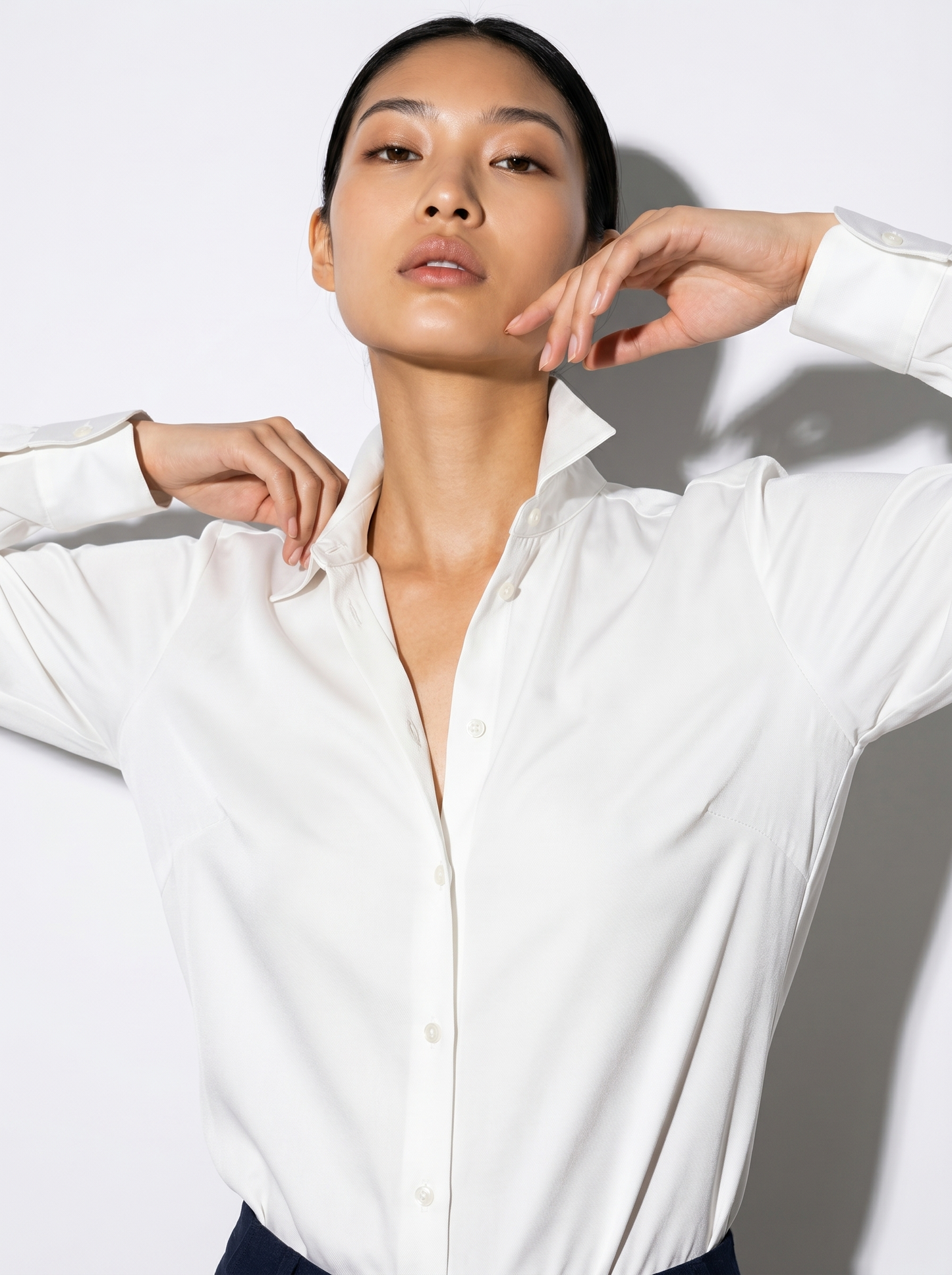 Camicia manica lunga con pieghe posteriori - Bianco latte