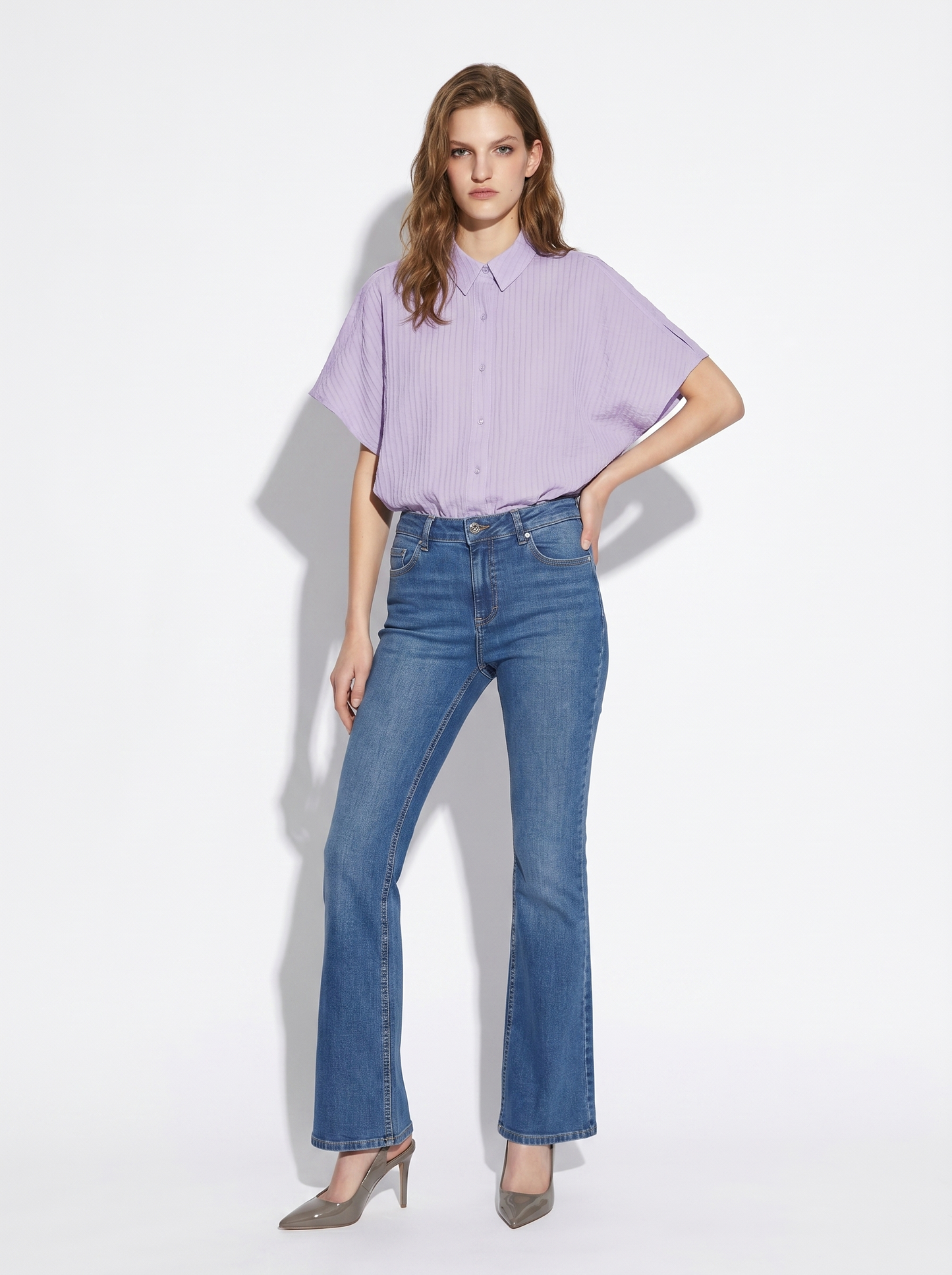 Sleeveless Kimono Shirt with Pleats - Purple