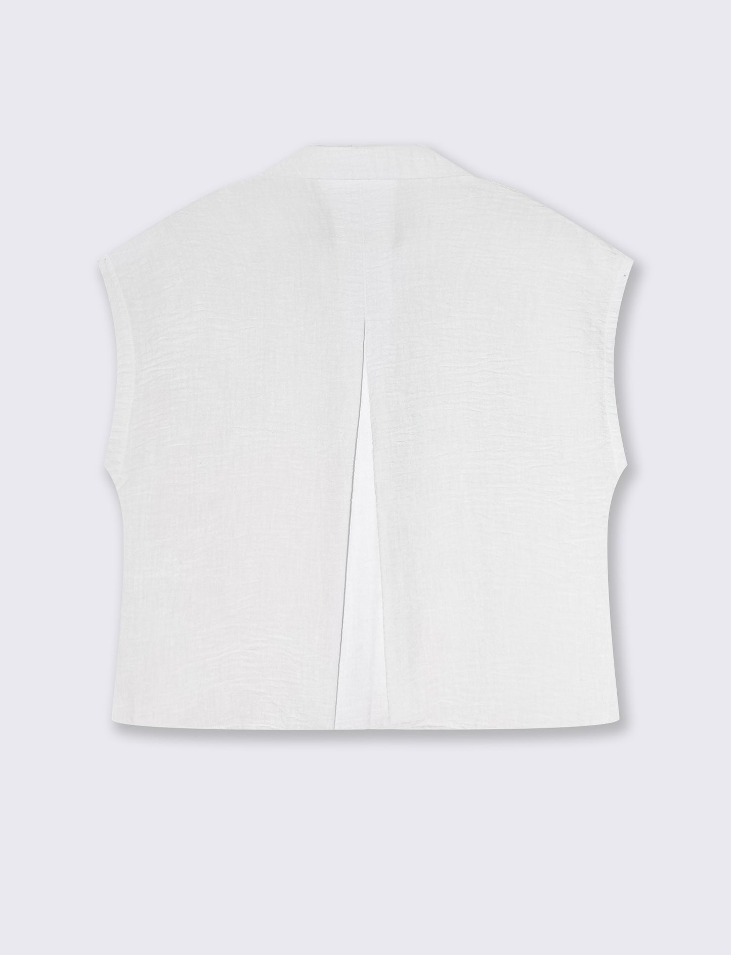 Short Sleeve Shirt with Pleat - White