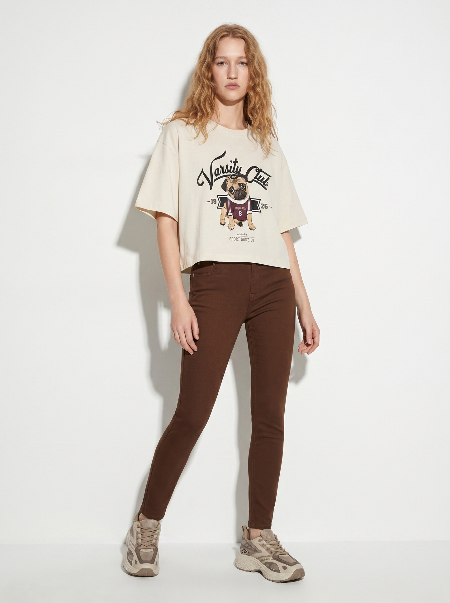JEANS SKINNY con vita media ideale - Marrone cioccolato