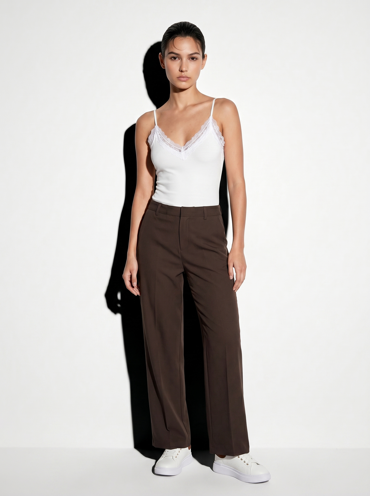 Body a bretelline con pizzo elegante - Bianco latte