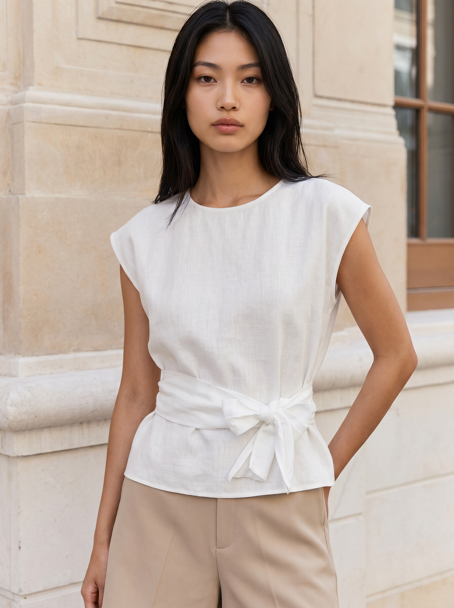 T-Shirt with Bow at Waist - White