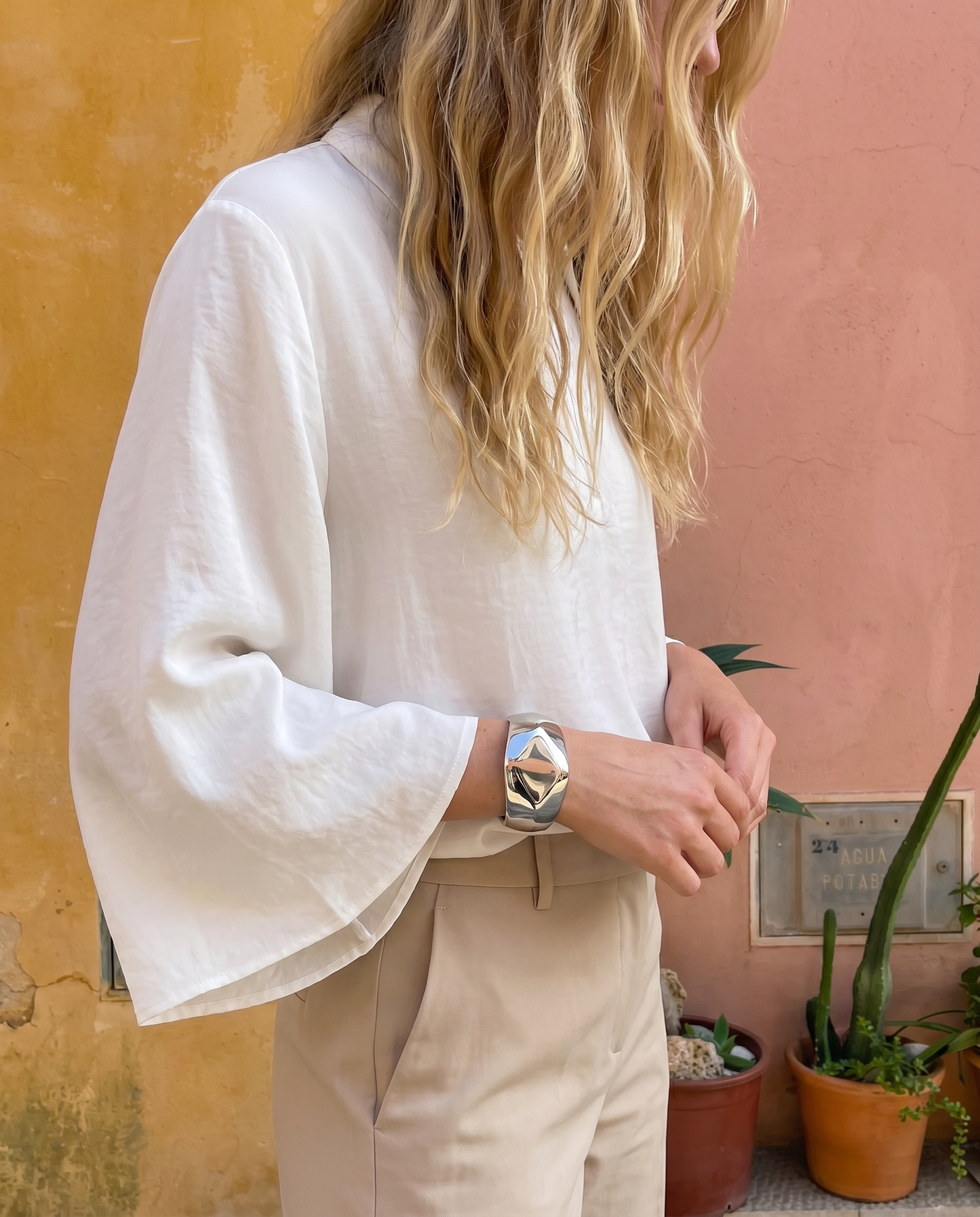 Camicia kimono con scollo a V ampia - Bianco latte