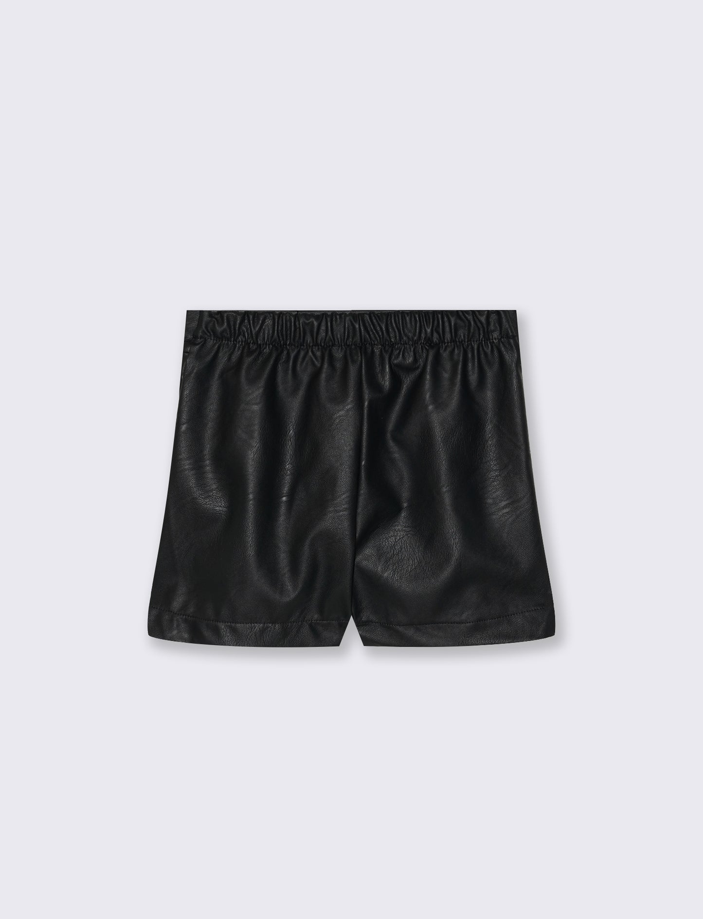 Short elegante in finta pelle. - Nero