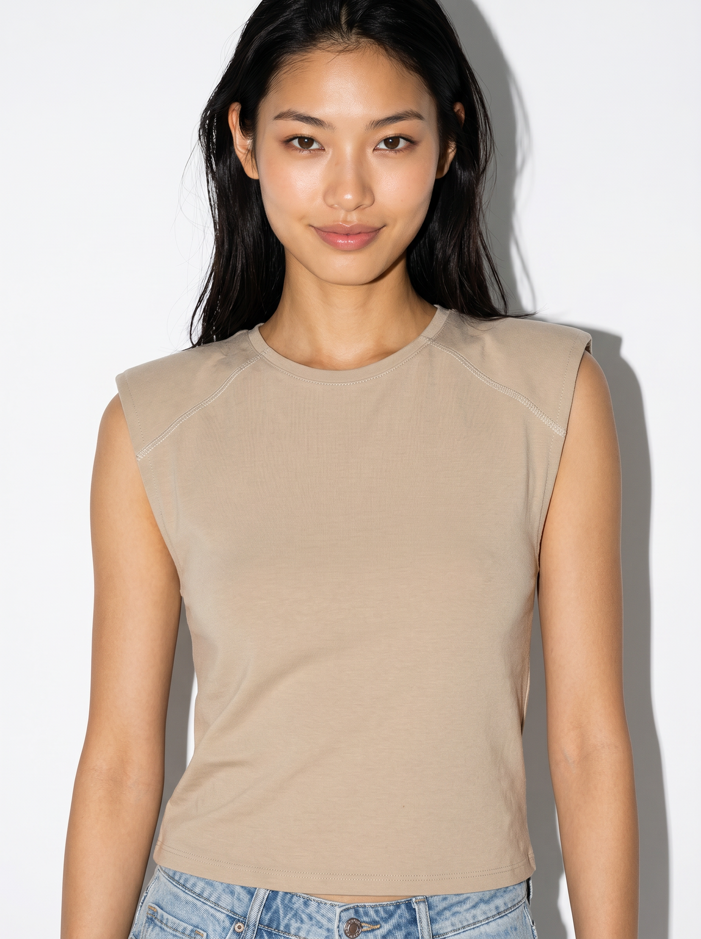 Top Smanicato Aderente Elegante - Beige grano