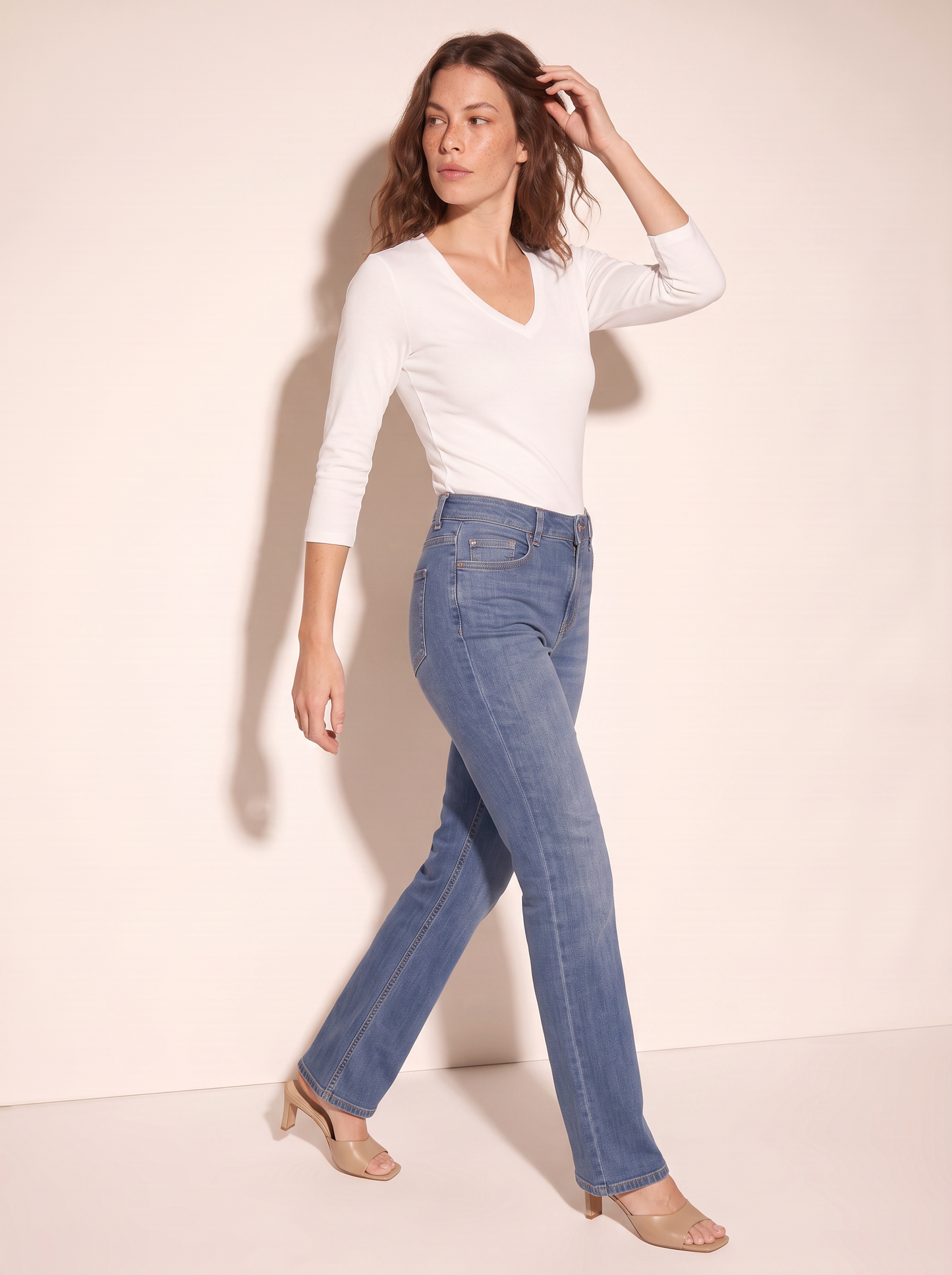 T-shirt a costine con scollo a V - Bianco latte