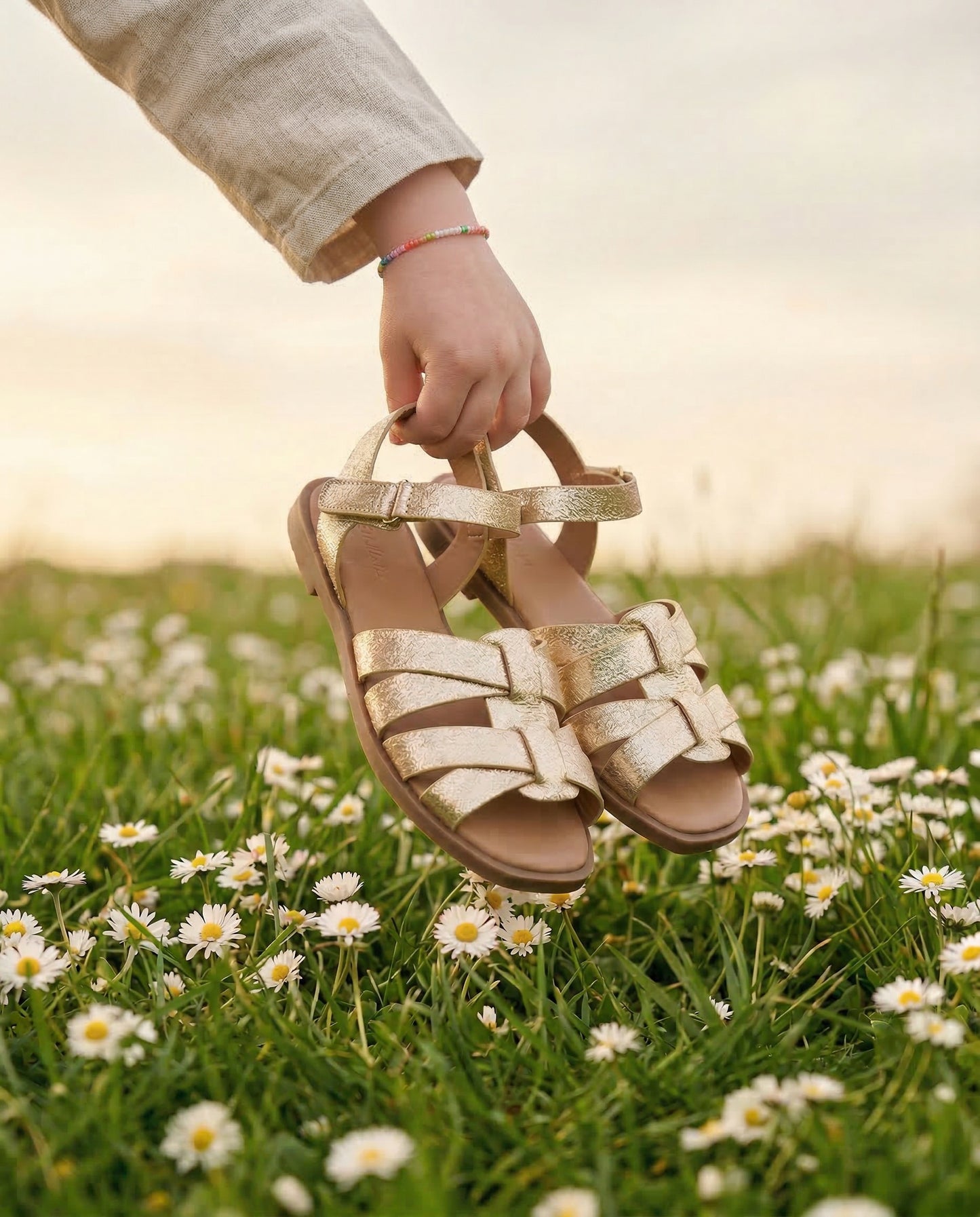 Crossed gold sandal for girl - Gold