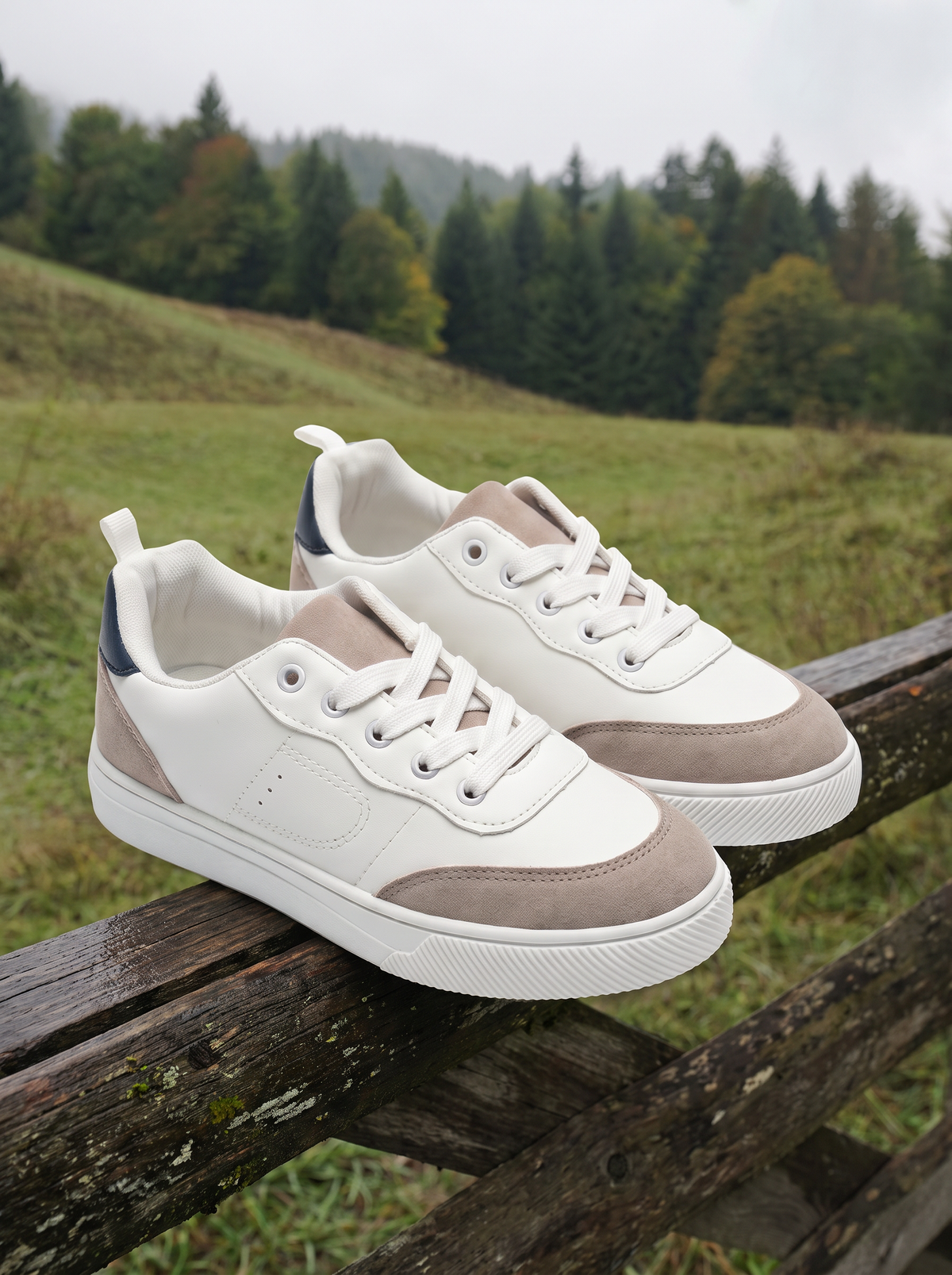 White sneakers with child inserts - White