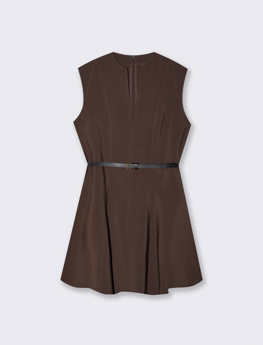 Vestito smanicato con cintura in vita - Moro