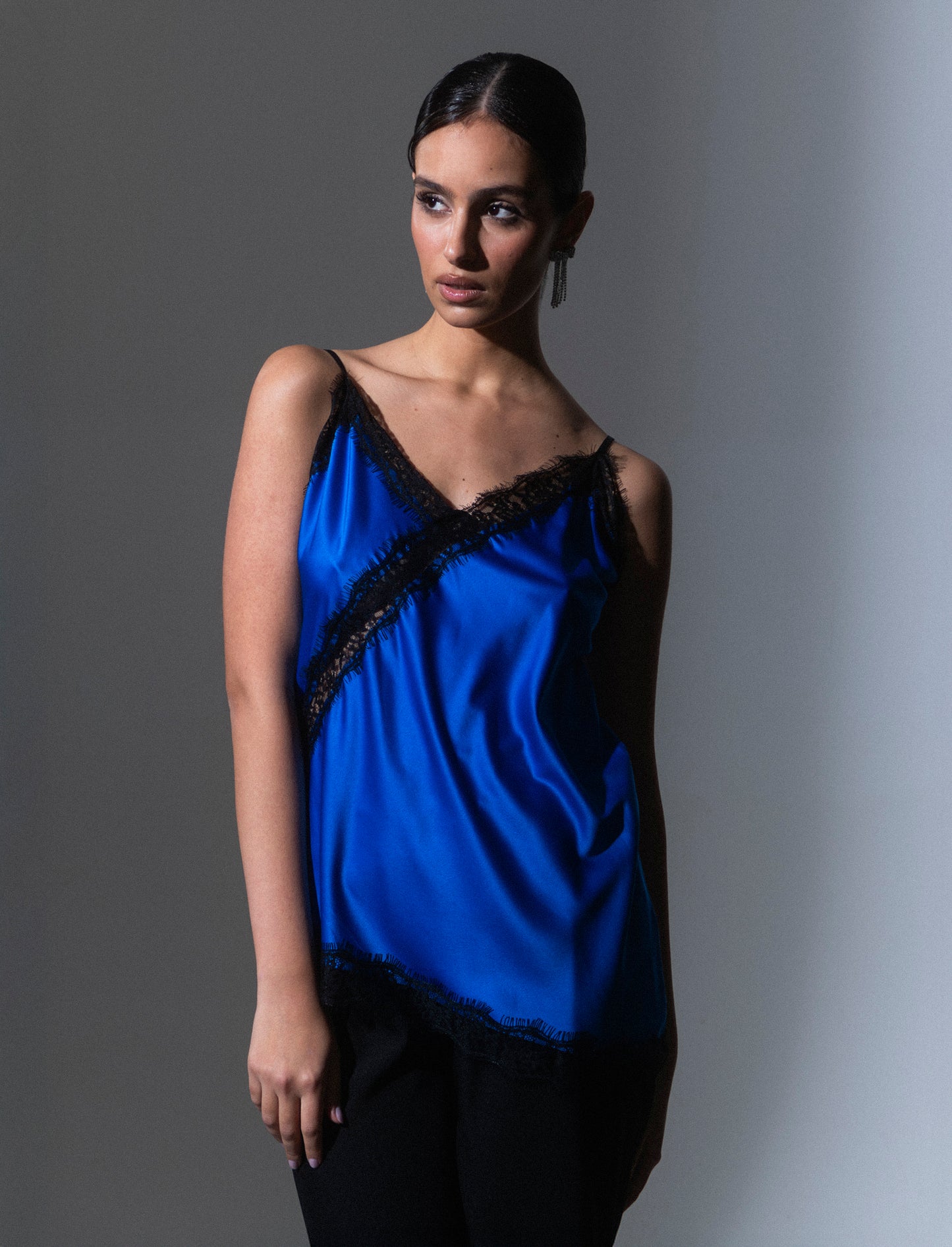 Top pizzo con bretelline - Bluette