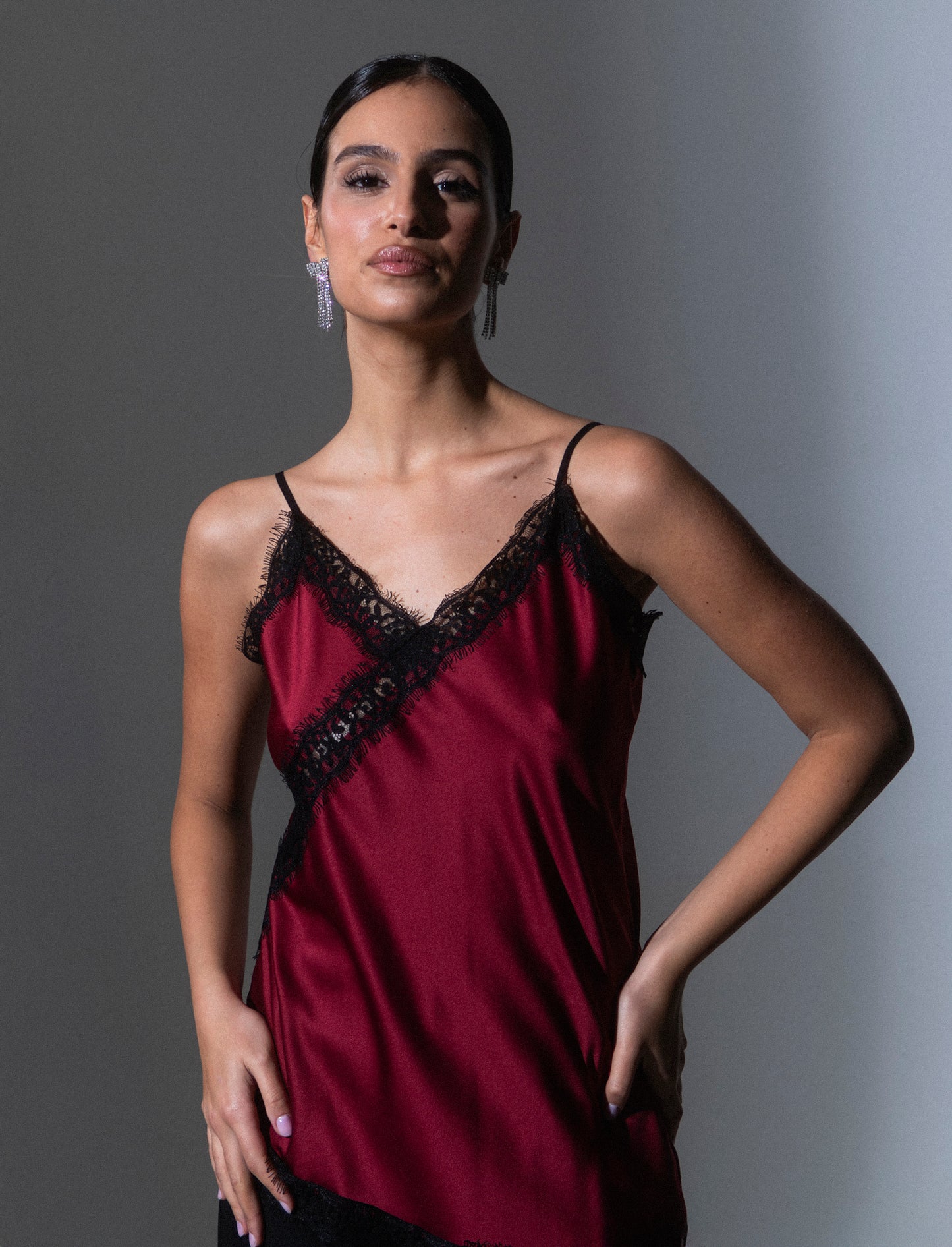 Top pizzo con bretelline - Bordeaux