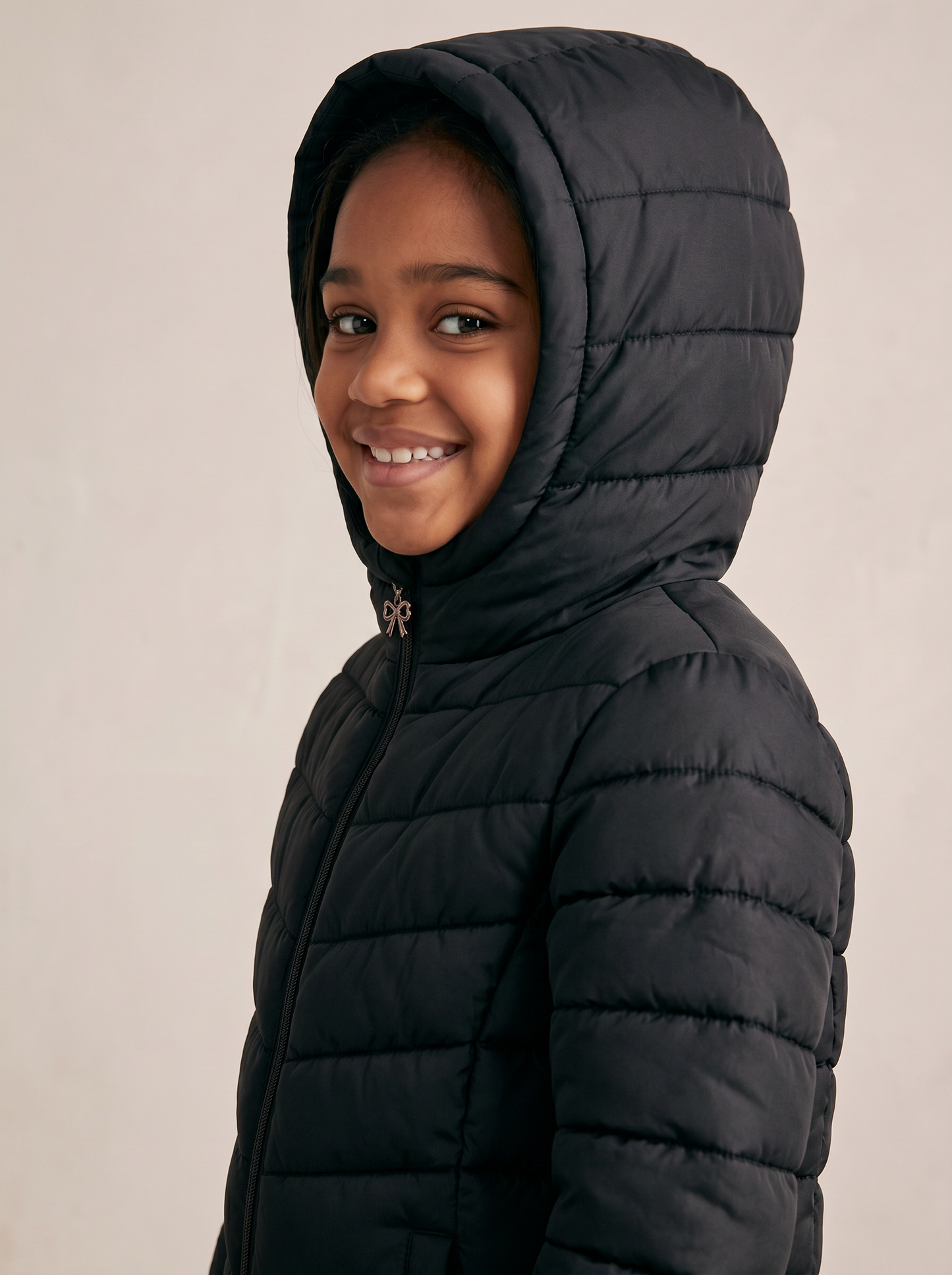 Padded jacket with hood and pockets - Black