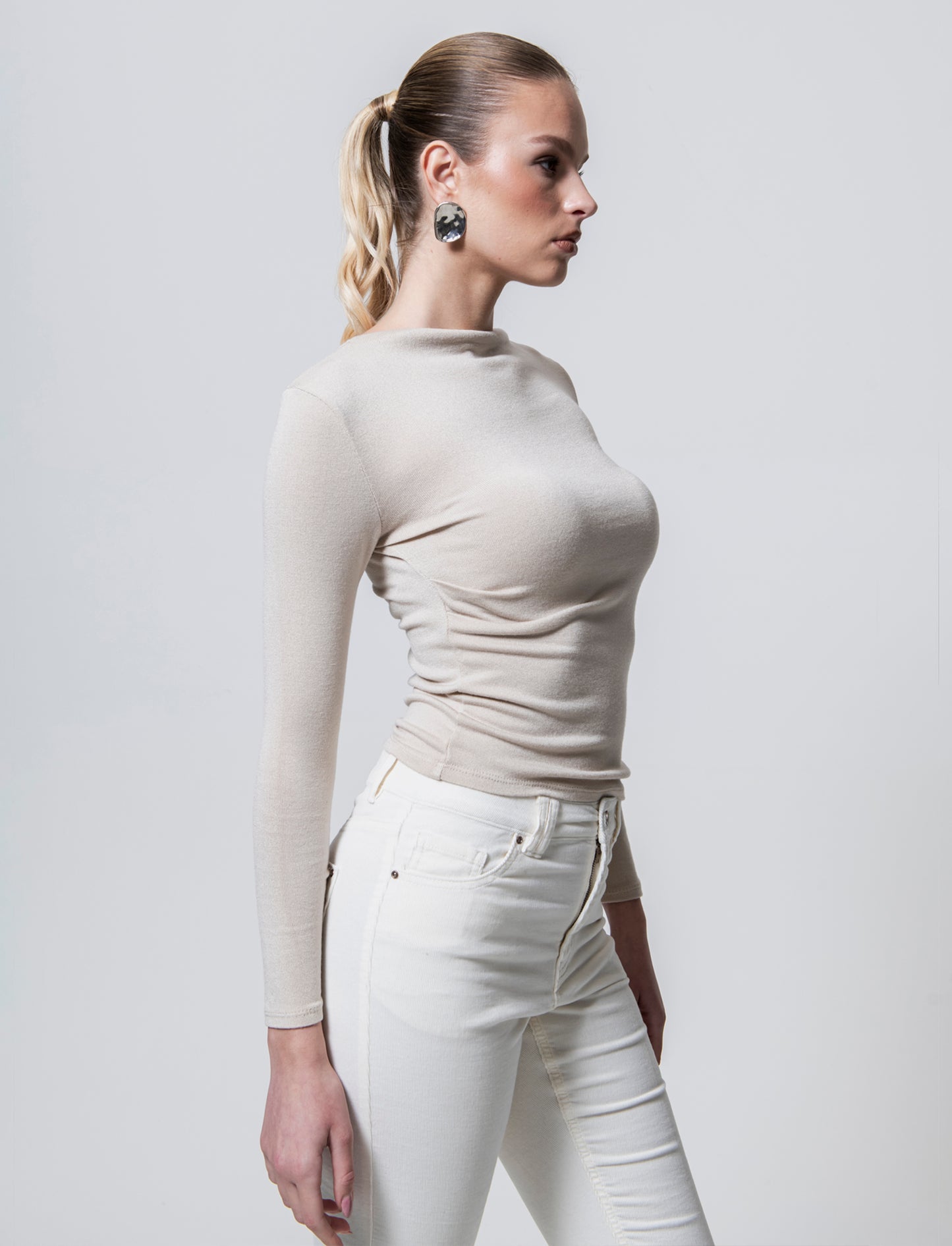 Tshirt manica lunga in maglia con scollo a barca - Bianco panna