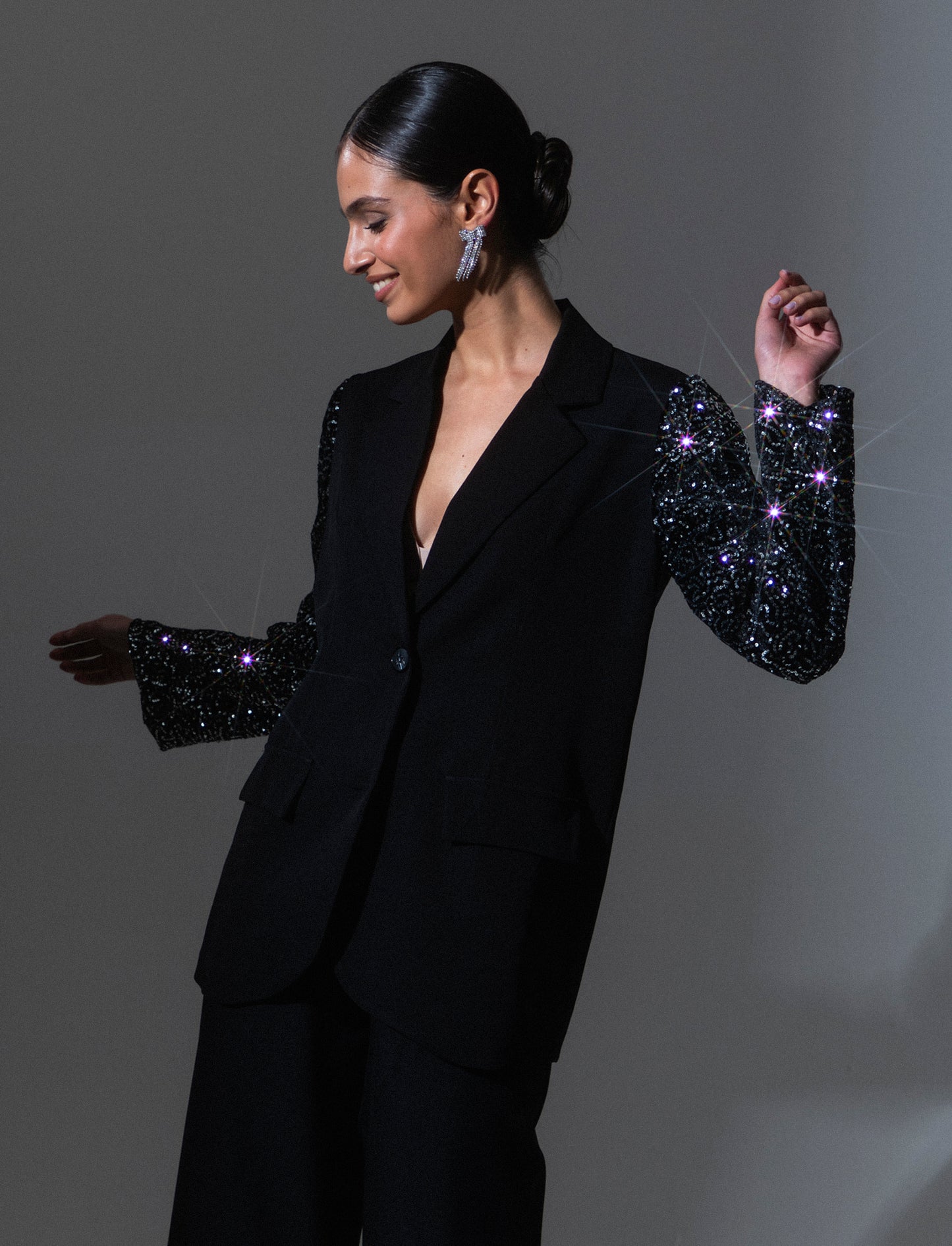 Giacca over con maniche in paillettes - nero-argento