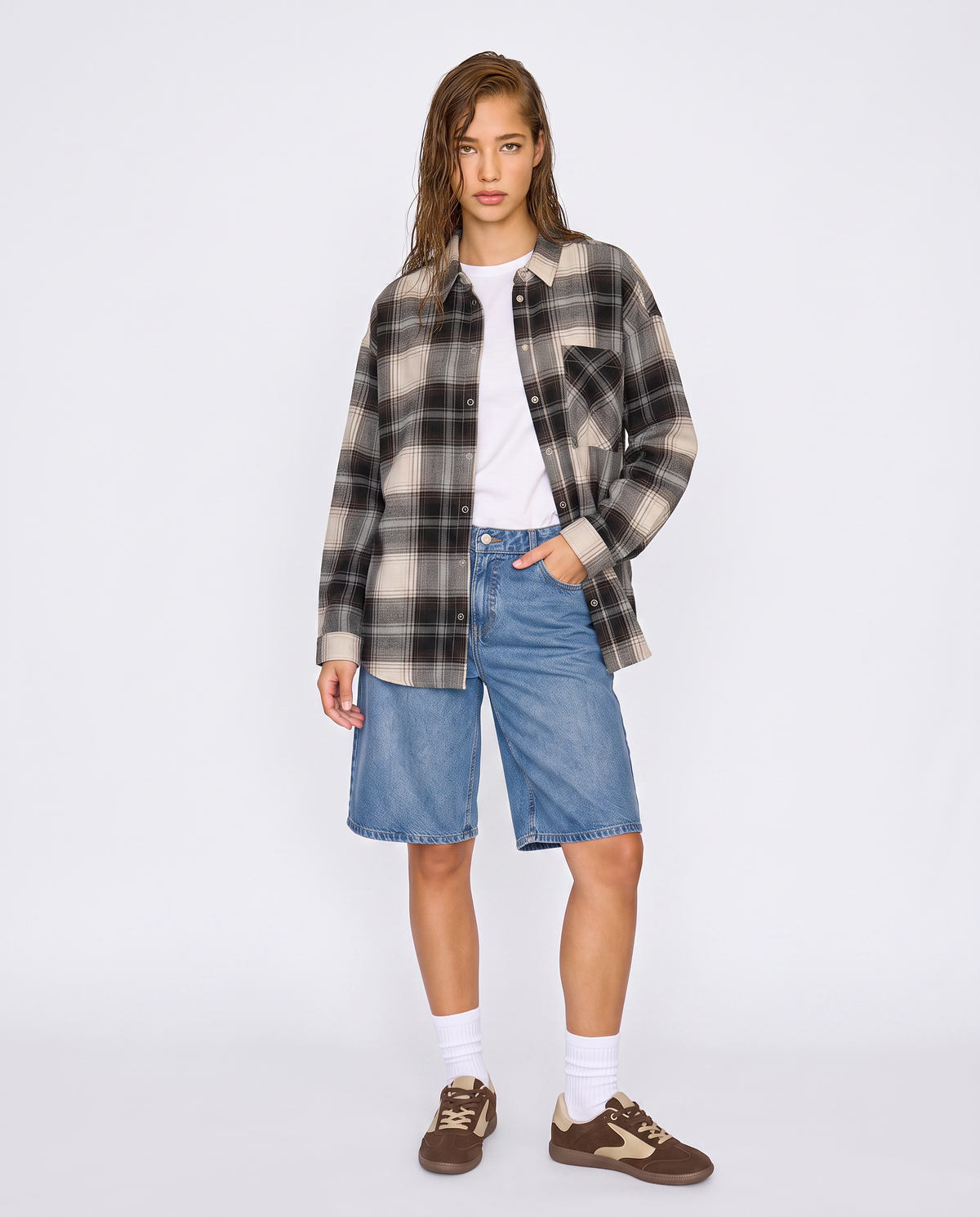 Long sleeve plaid shirt with pocket - 