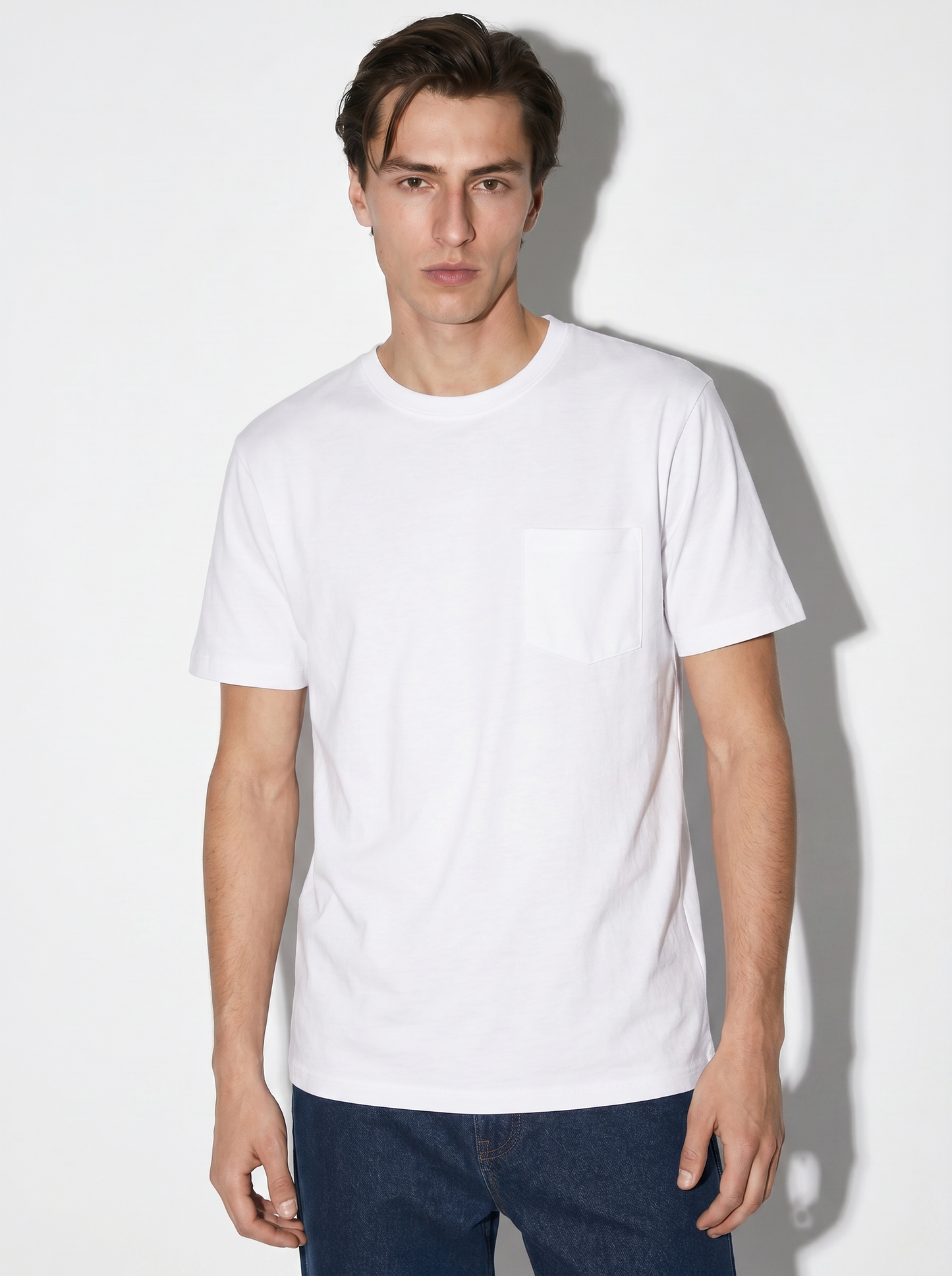 Basic crew neck T-shirt with pocket - White