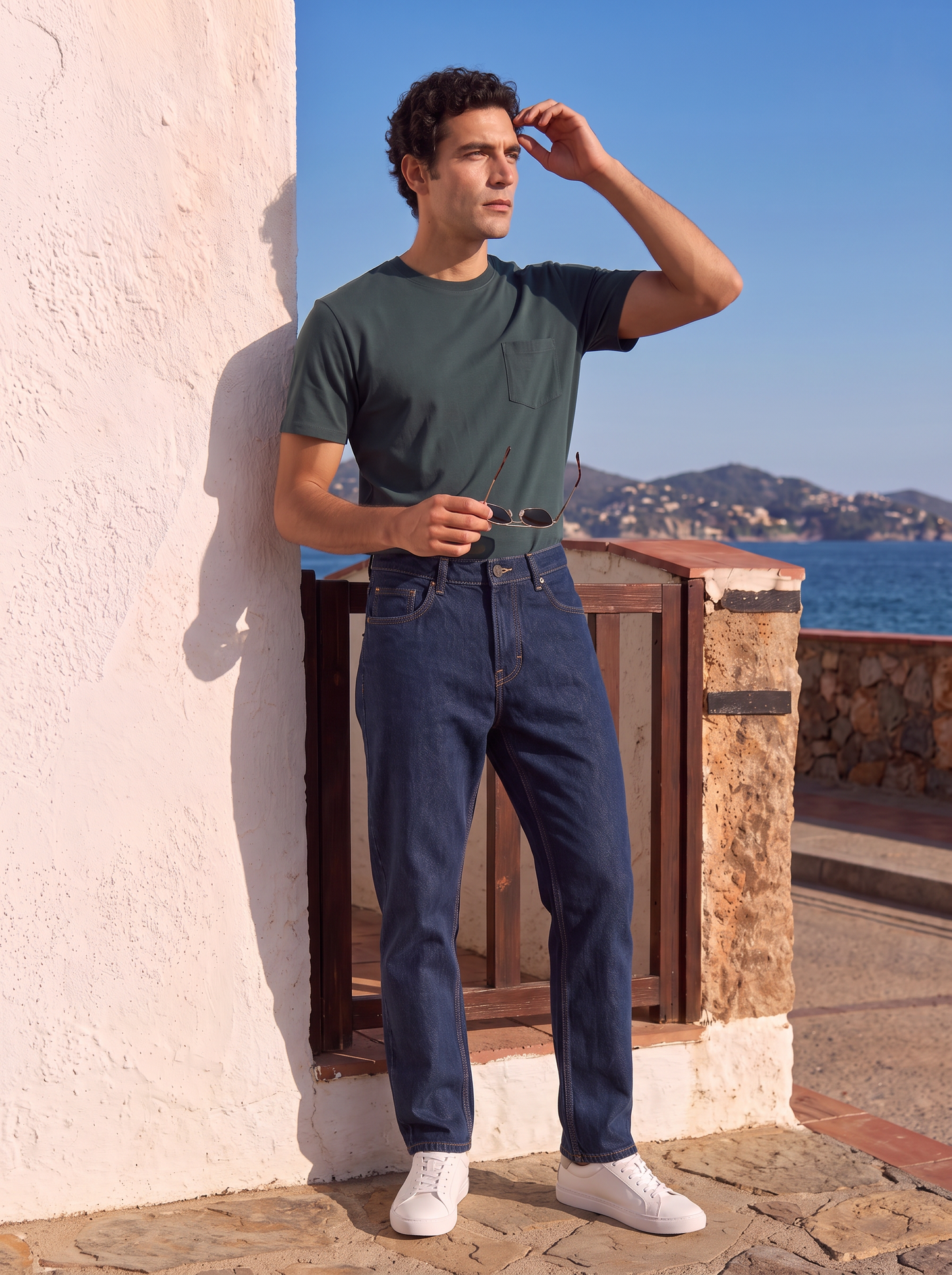 T-shirt basic girocollo con tasca - Verde scuro