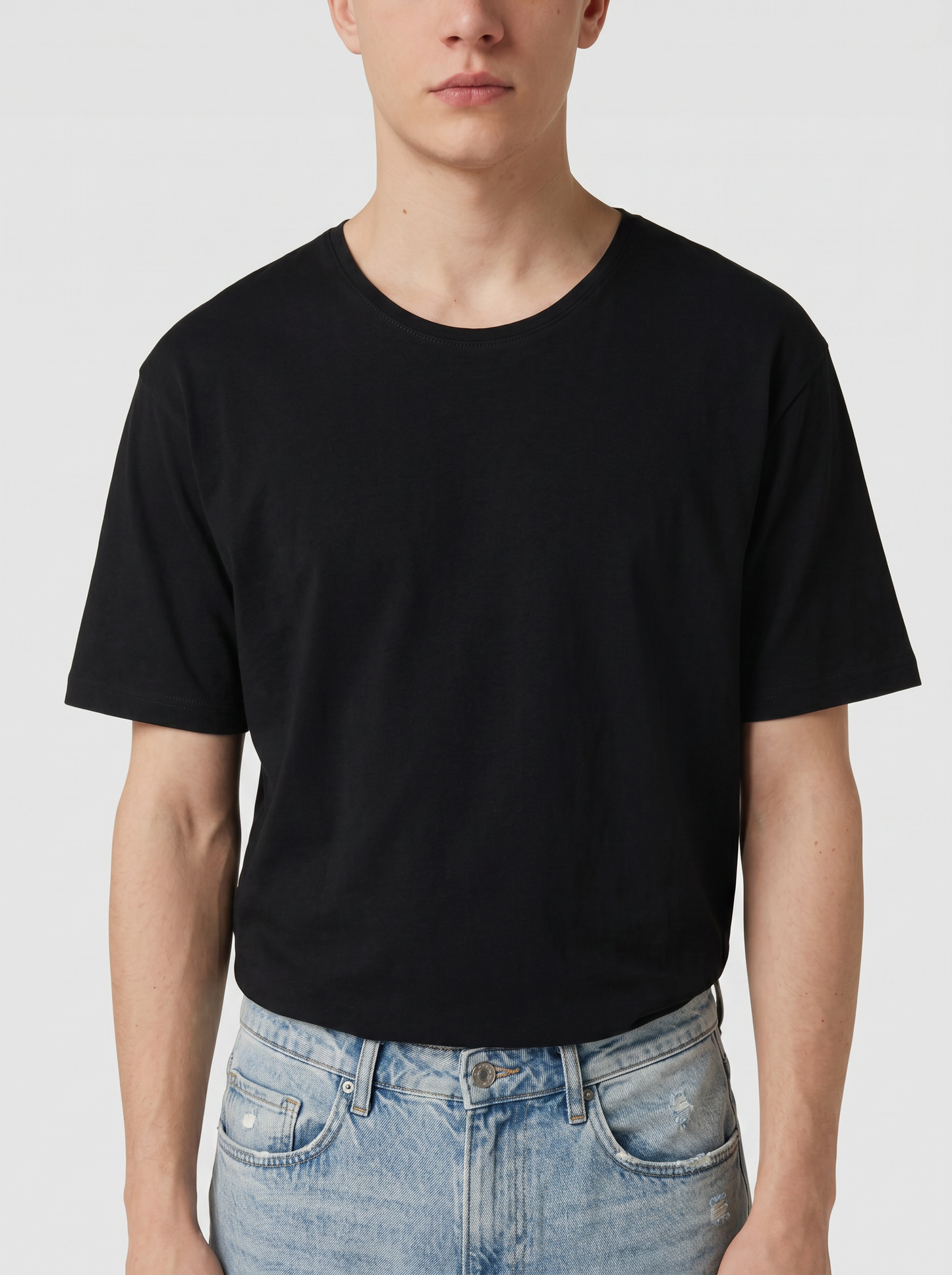 T-shirt Orli regular fit con orli vivi - Nero