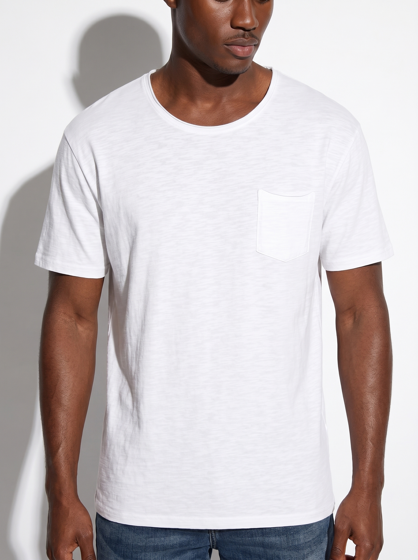 Slub cotton loose fit T-shirt with pocket - White