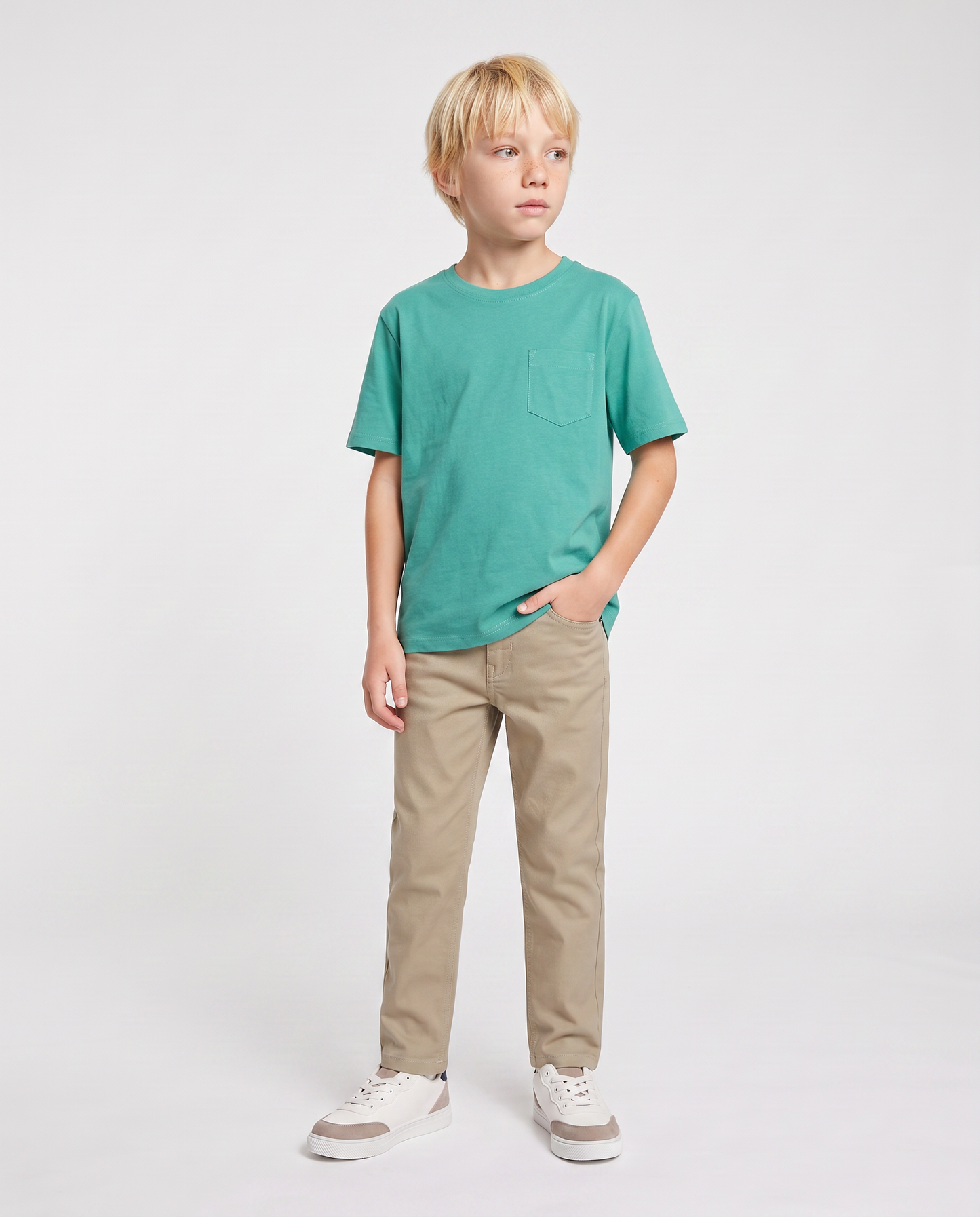T-shirt girocollo con taschino versatile - Verde