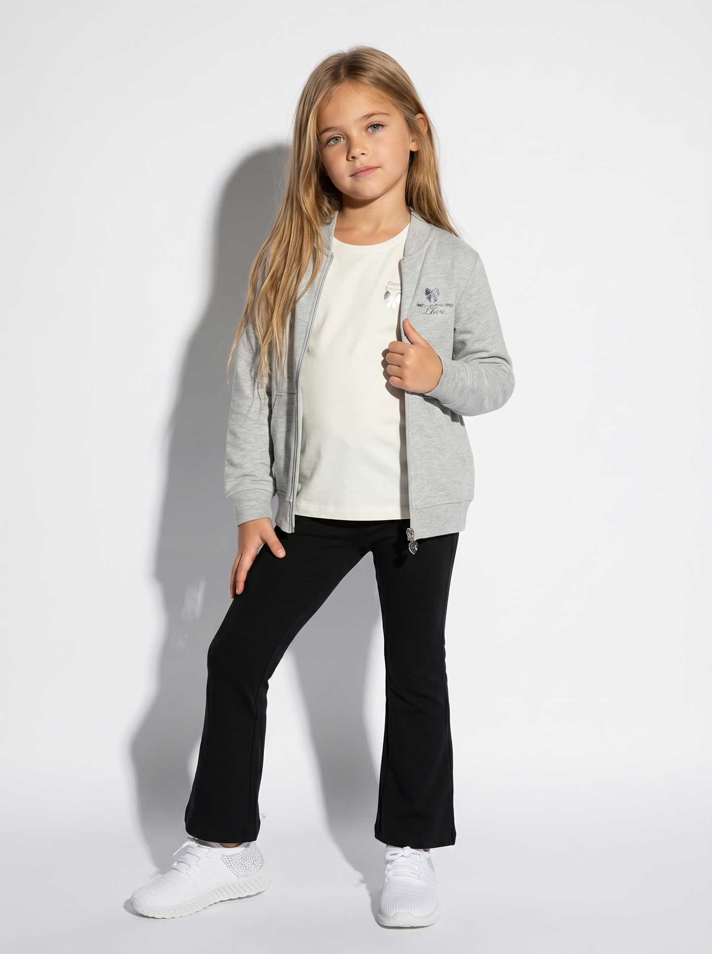 Felpa con zip e tascone vivace - Grigio chiaro mel.