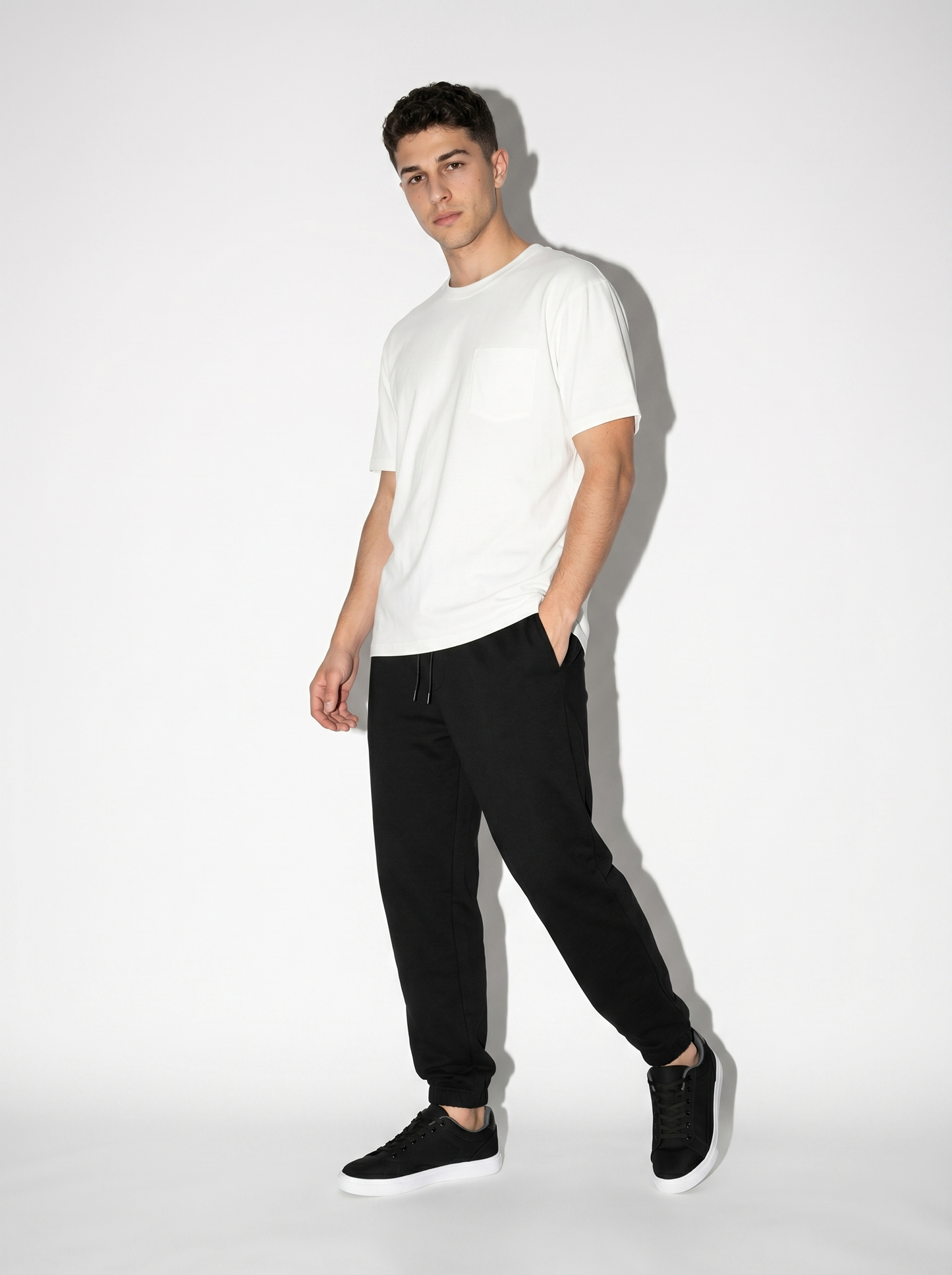 Pantaloni Jogger Basic in Felpa con Elastico - Nero