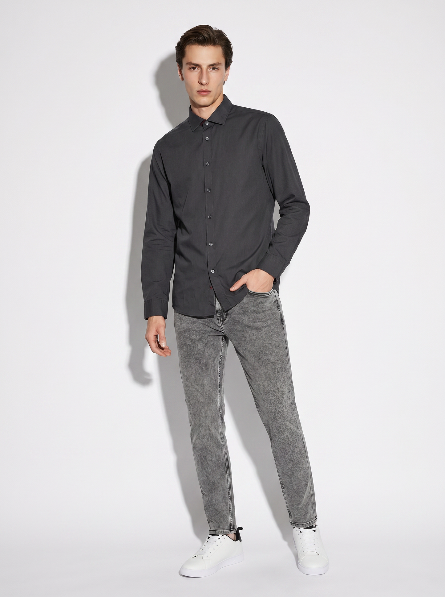 Camicia Regular Fit Easy Iron in Cotone - Grigio piombo