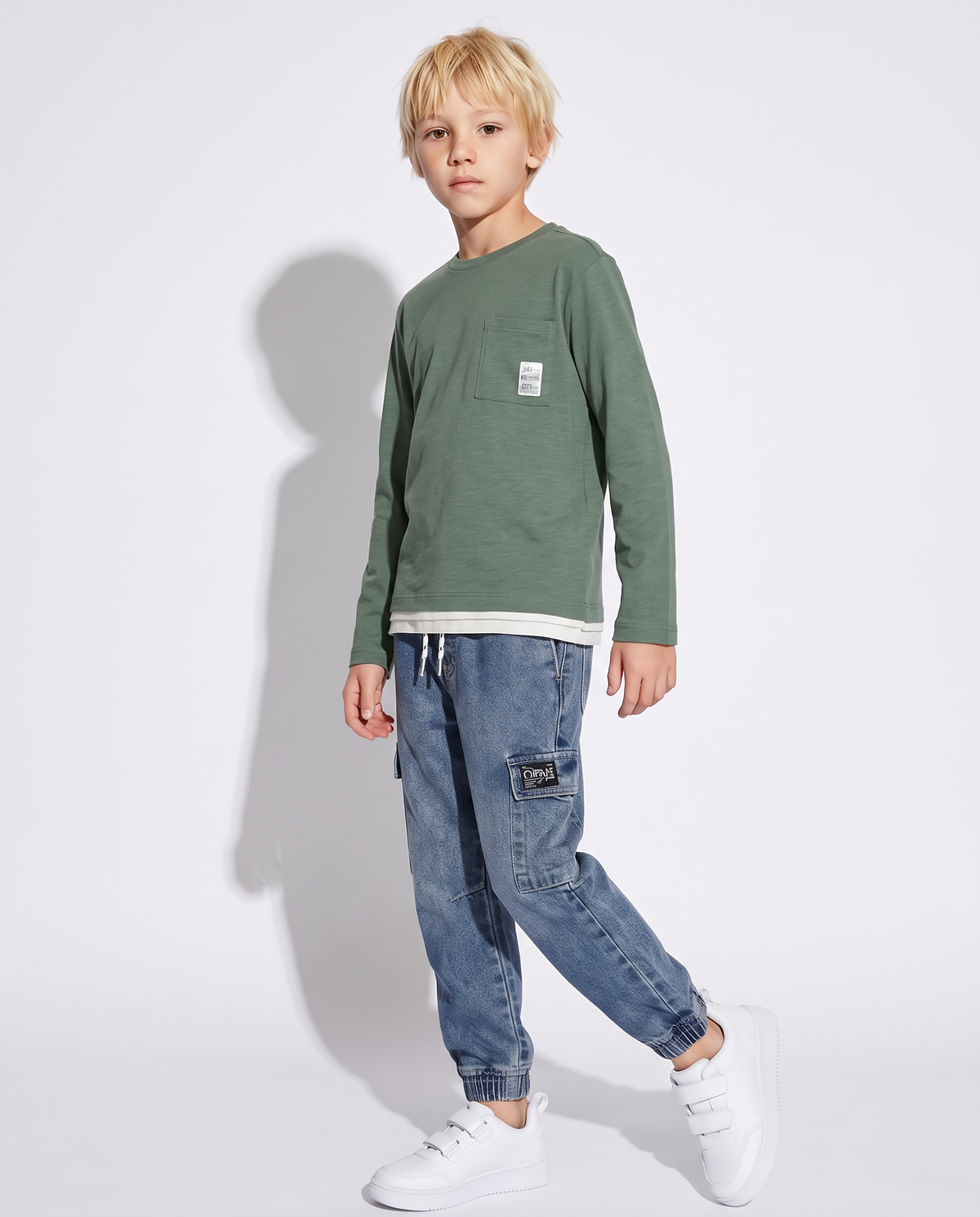 T-shirt con taschino e patch colorato - Verde salvia