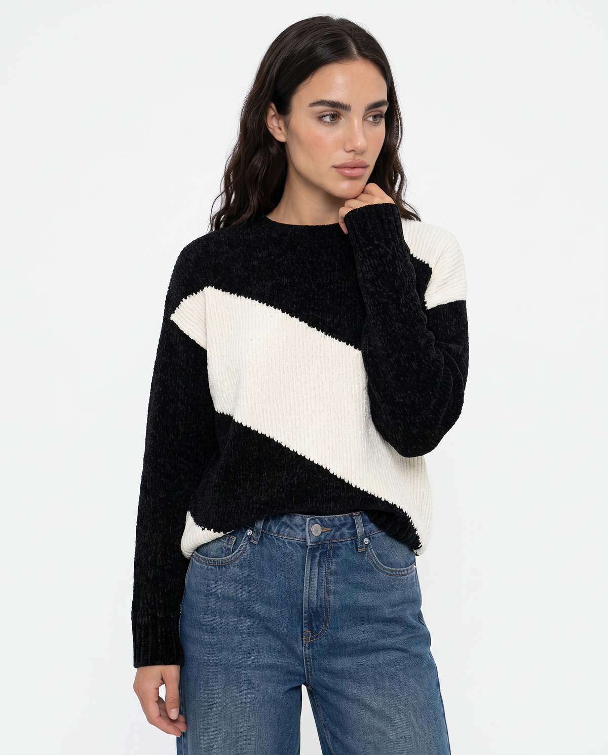 Long sleeve elegant crew neck sweater - 