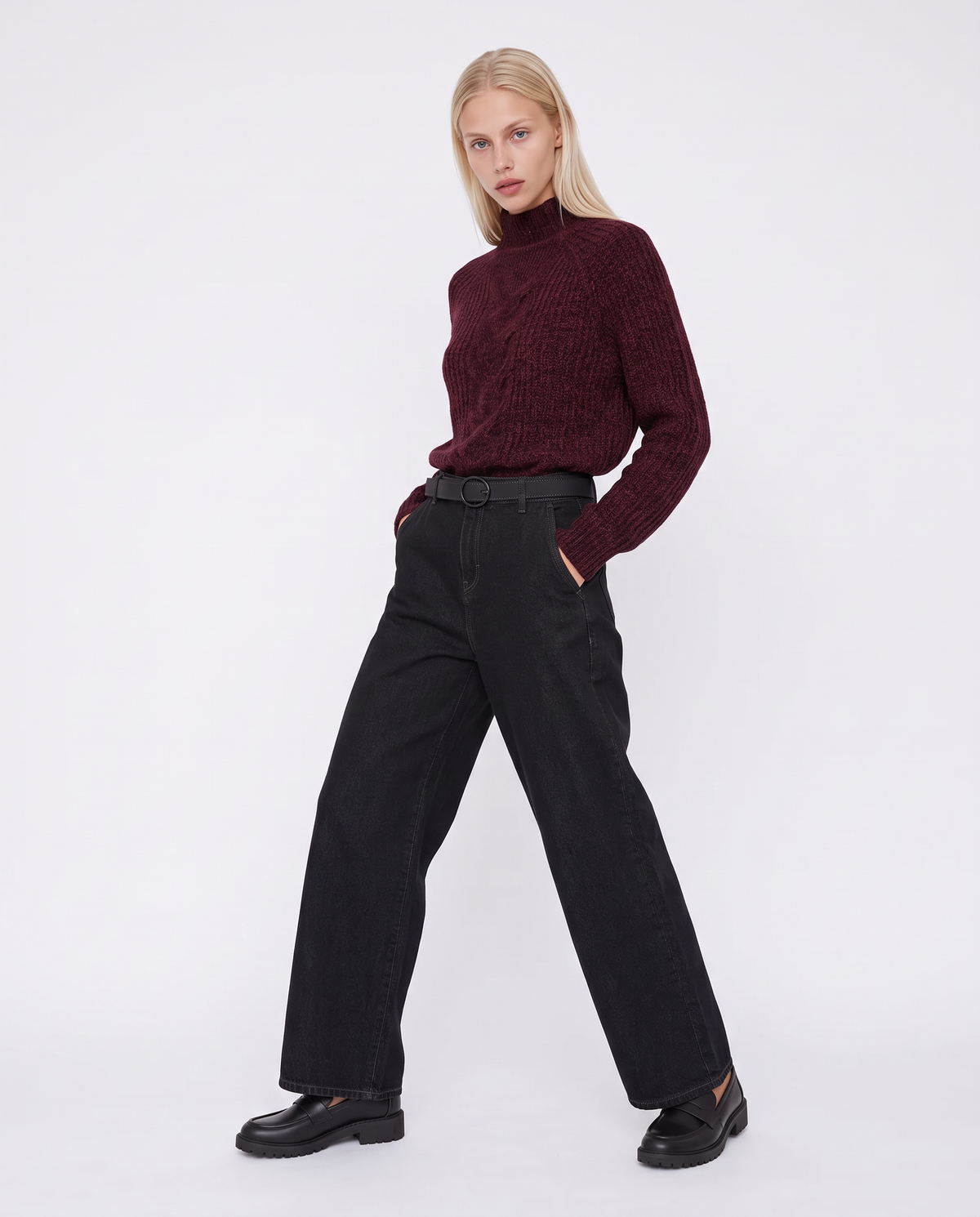 Turtleneck sweater with central braid - Red